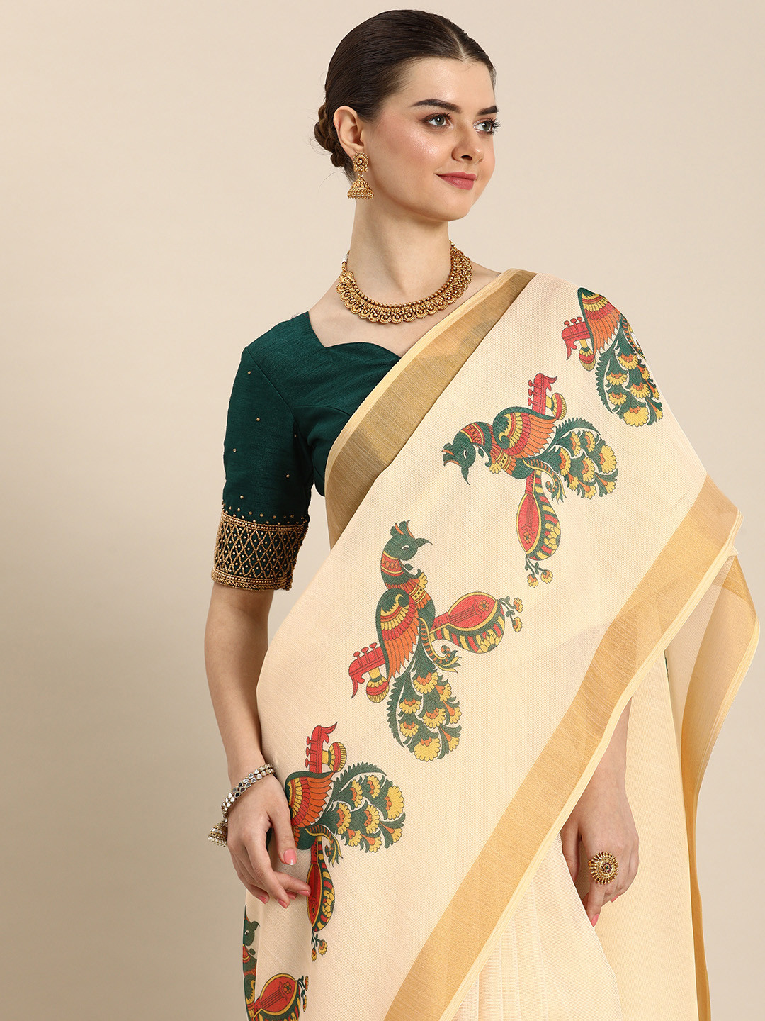 

LOOKNBOOK ART Kalamkari Printed Zari Kasavu Saree, Off white