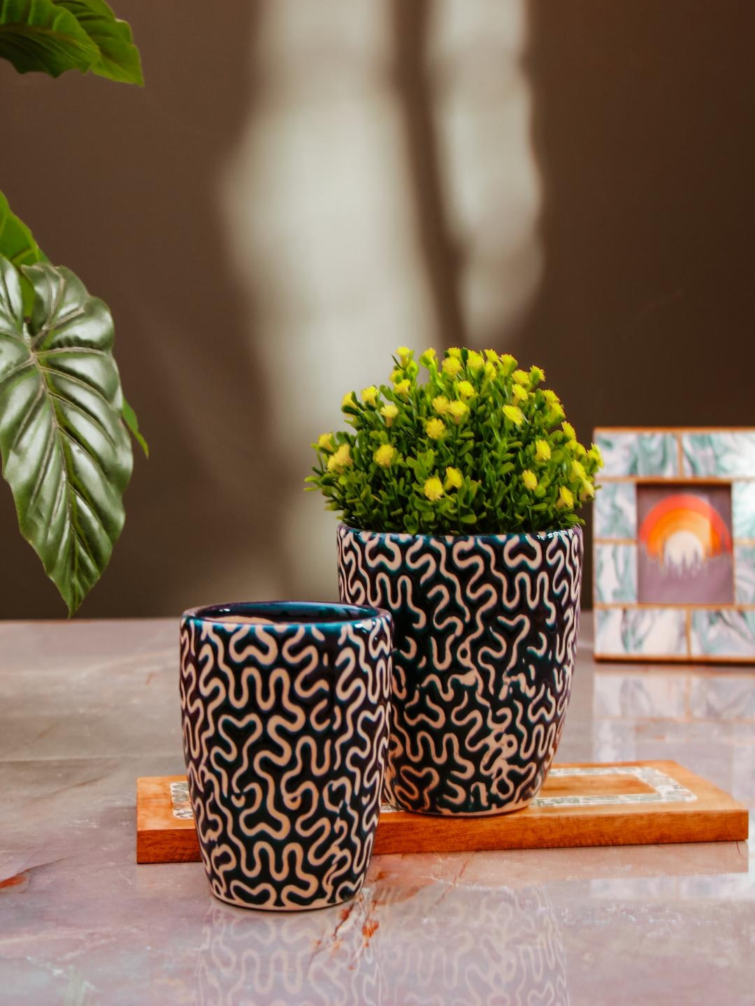 

The Decor Mart Blue &White 2 Pieces Zig Zag Textured Ceramic Planters