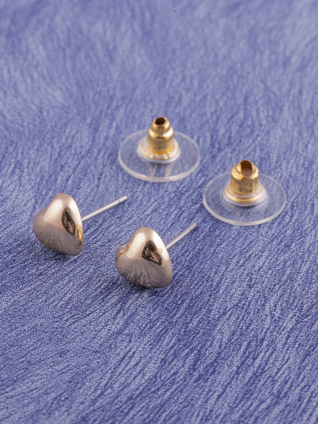 

DressBerry Gold-Plated Contemporary Studs Earrings