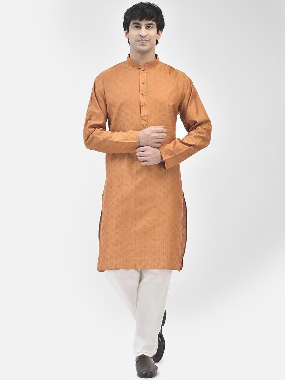 

SG LEMAN Embroidered Kurta with Pyjamas, Orange