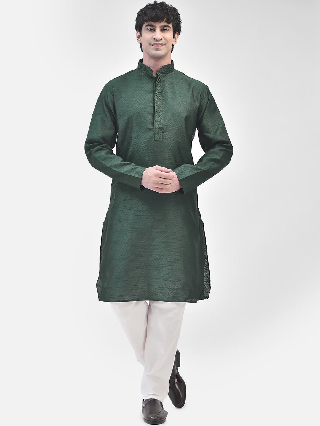 

SG LEMAN Ethnic Motifs Woven Design Mandarin Collar Kurta with Pyjamas, Green