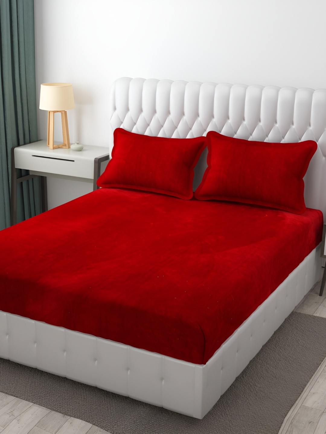 

Furnistitchs Maroon 300 TC King Bedsheet with 2 Pillow Covers