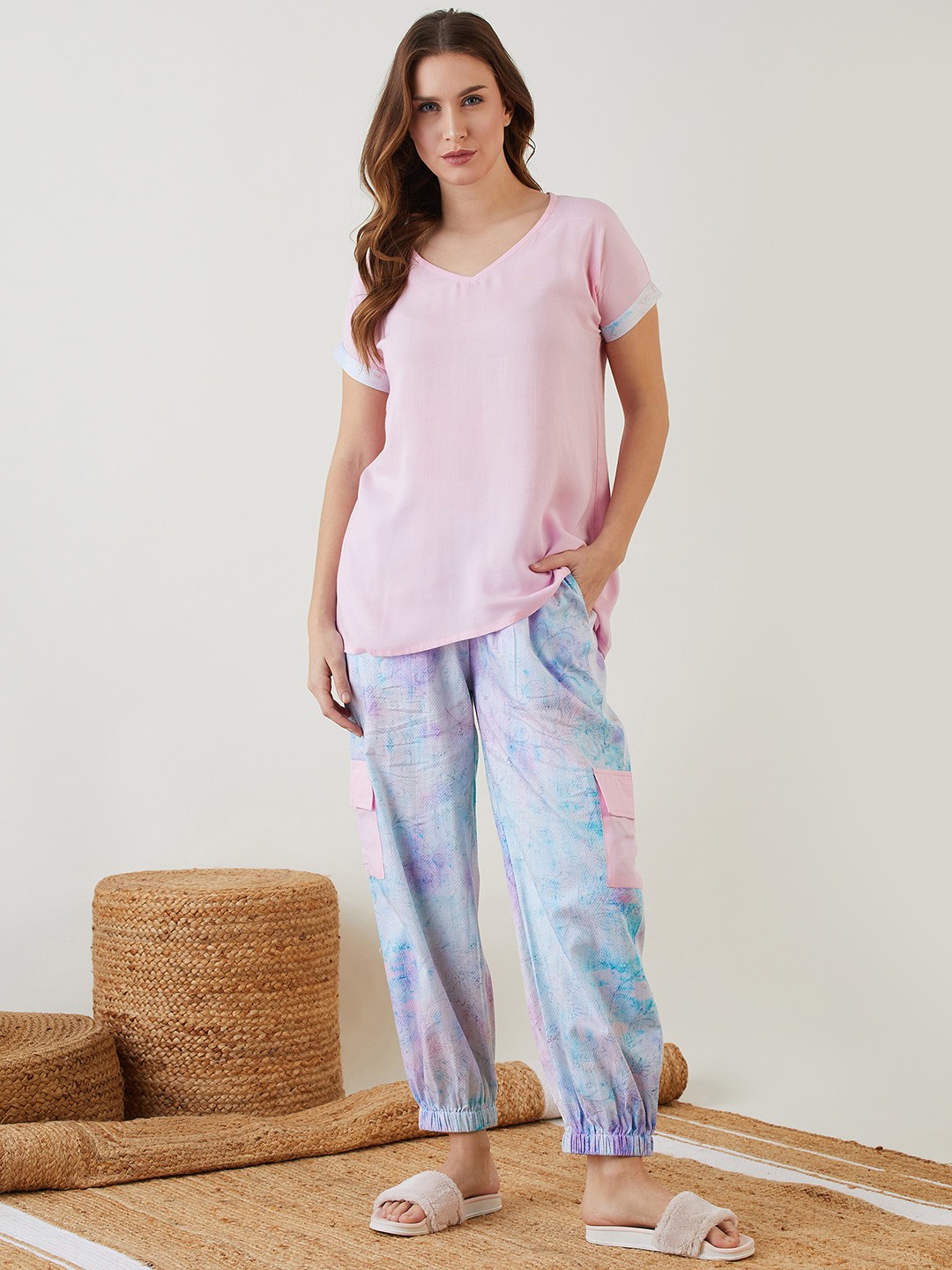 

The Kaftan Company V-Neck Pure Cotton Night suit, Pink