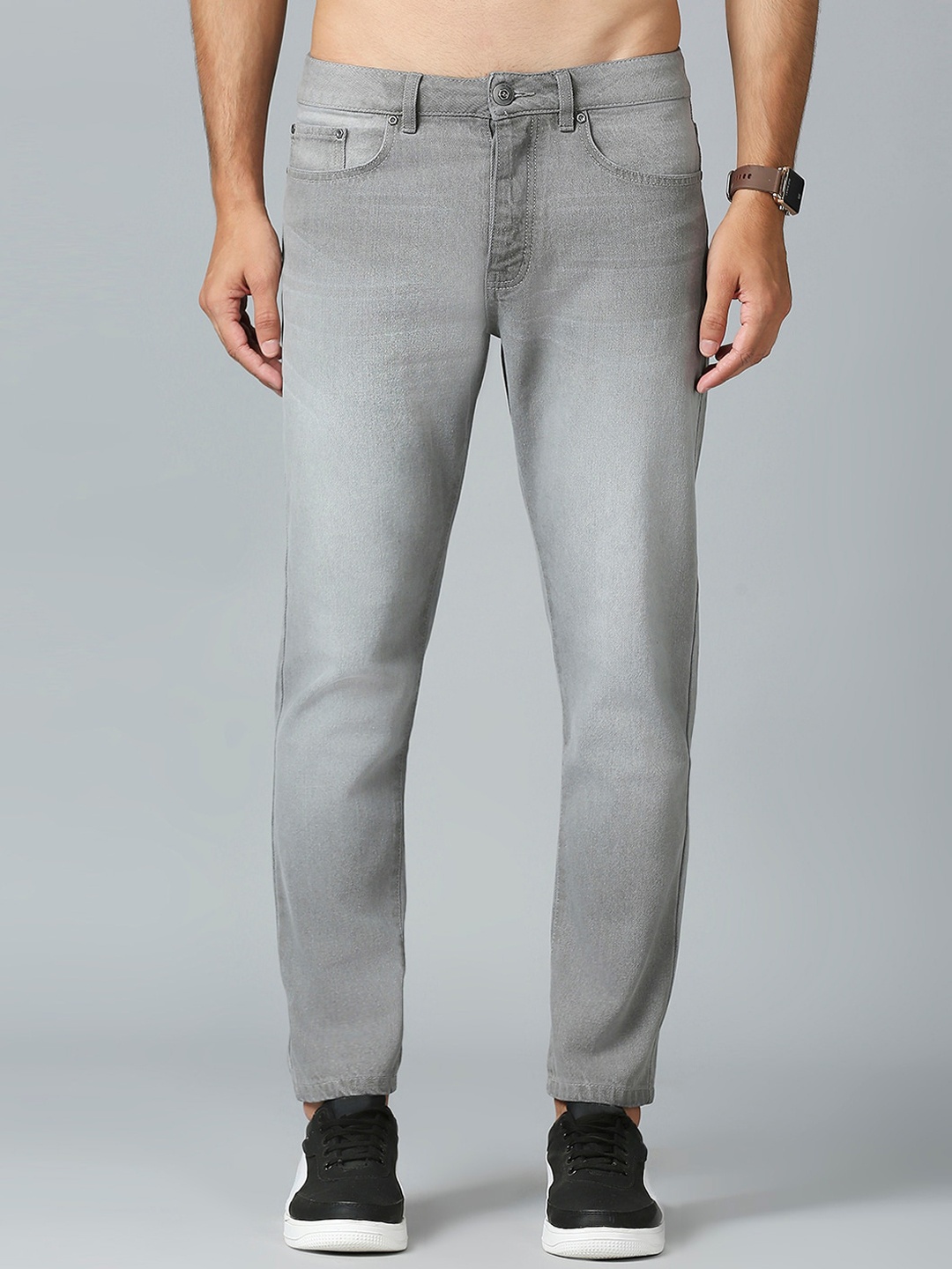 

Roadster Men Grey Mid Rise Relaxed-Fit Clean Look Light Fade Cotton Jeans