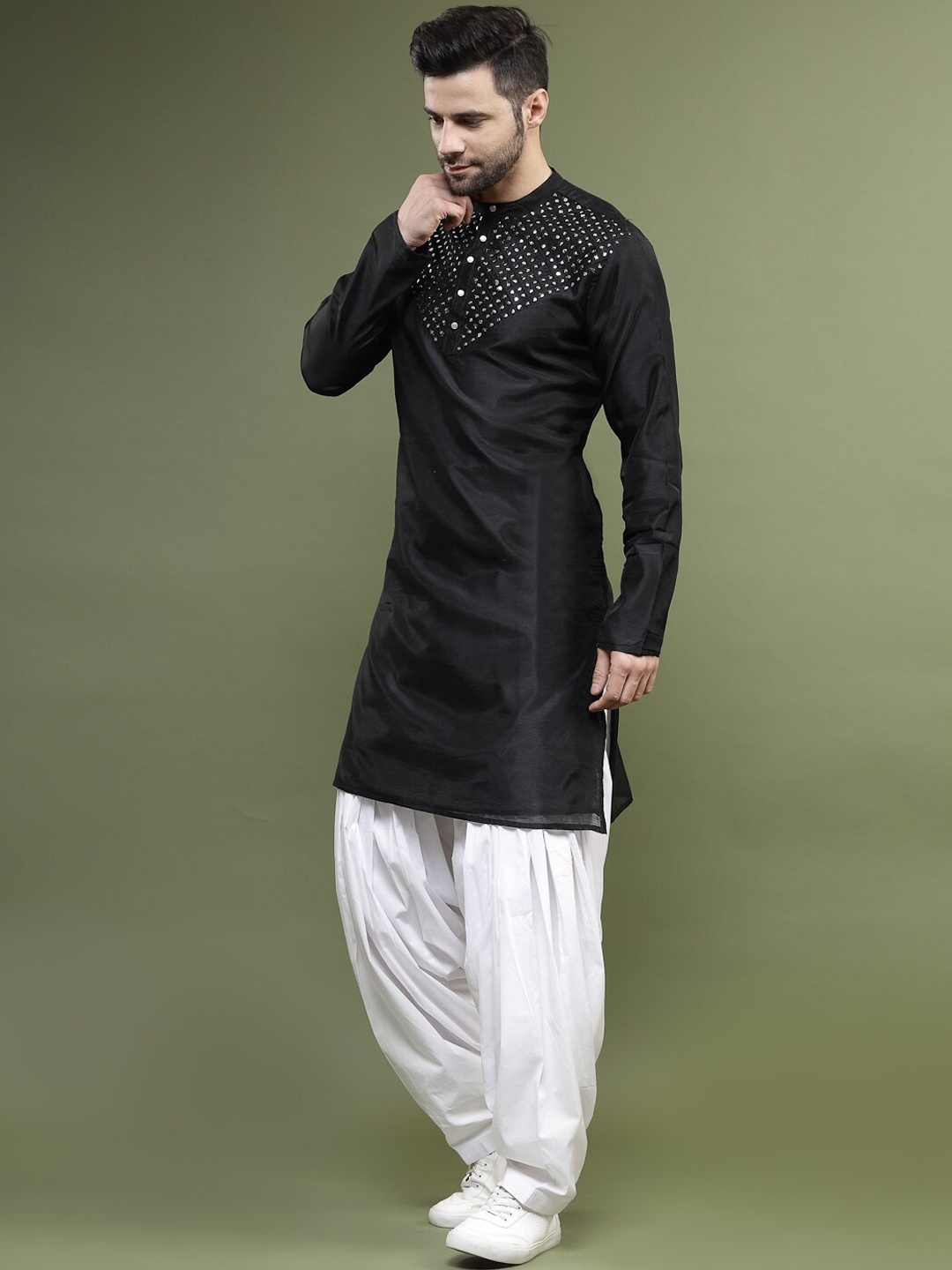 

Ramas Men Mustard Long Sleeves Mandarin Collar Mirror Work Straight Kurta, Black