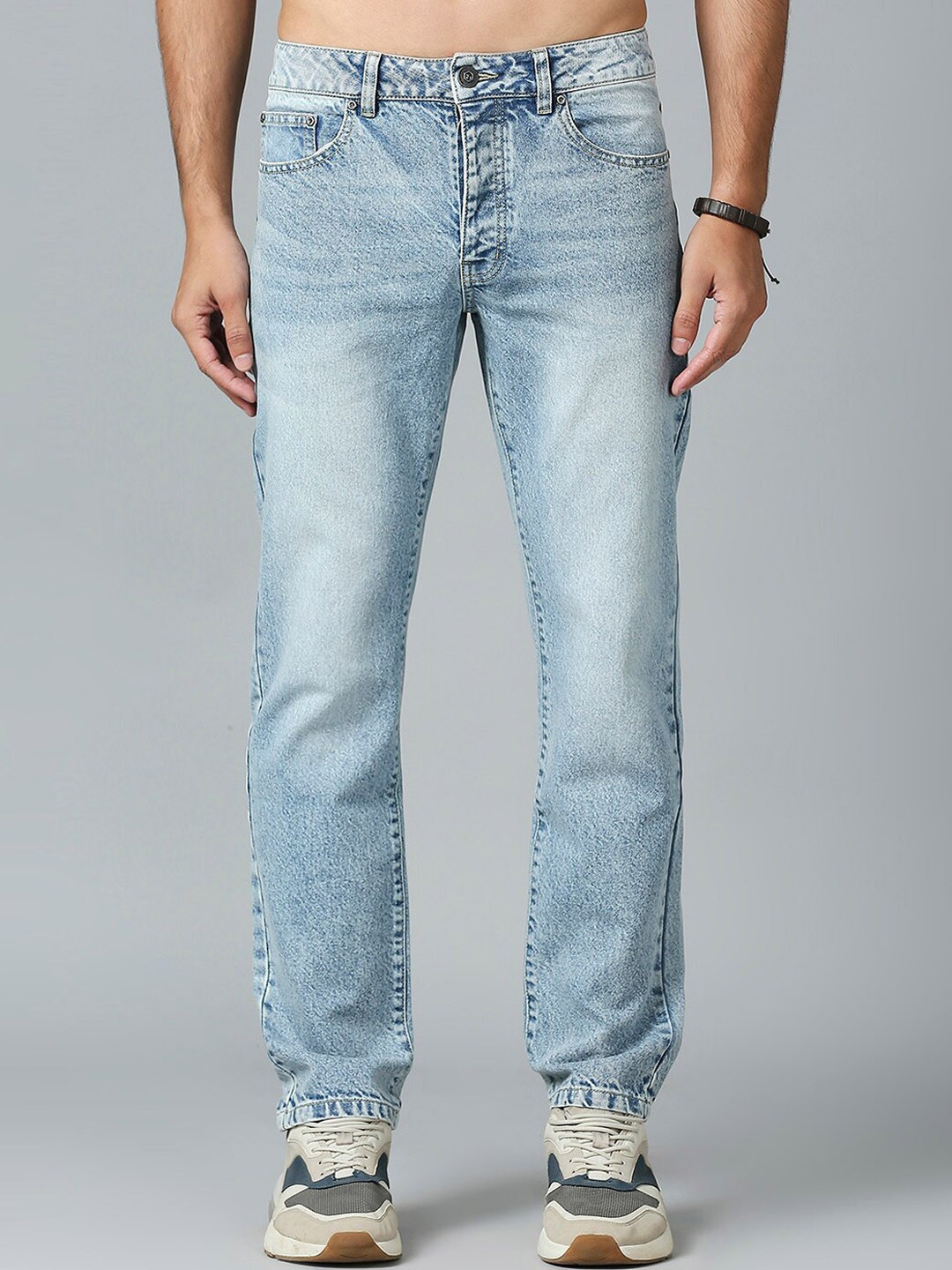 

Roadster Men Blue Mid Rise Straight-Fit Clean Look Light Fade Cotton Jeans