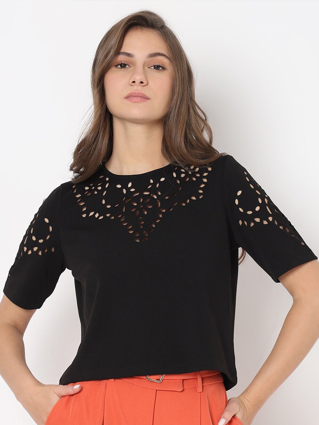 

Vero Moda Self Design T-shirt, Black