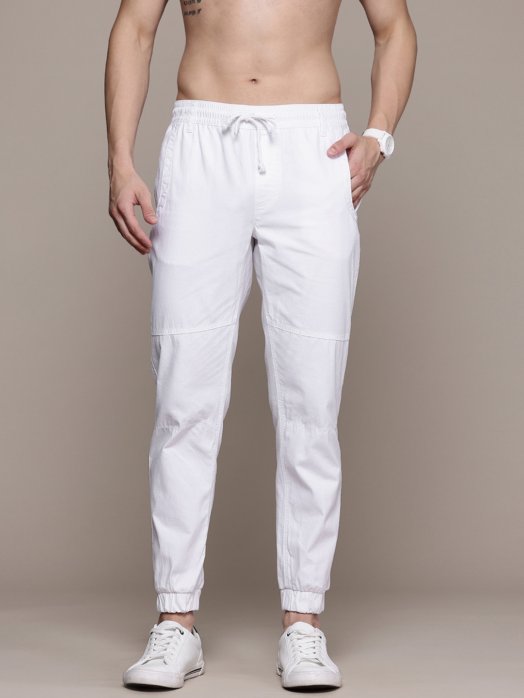

The Roadster Lifestyle Co. Men Pure Cotton Regular Fit Joggers, White