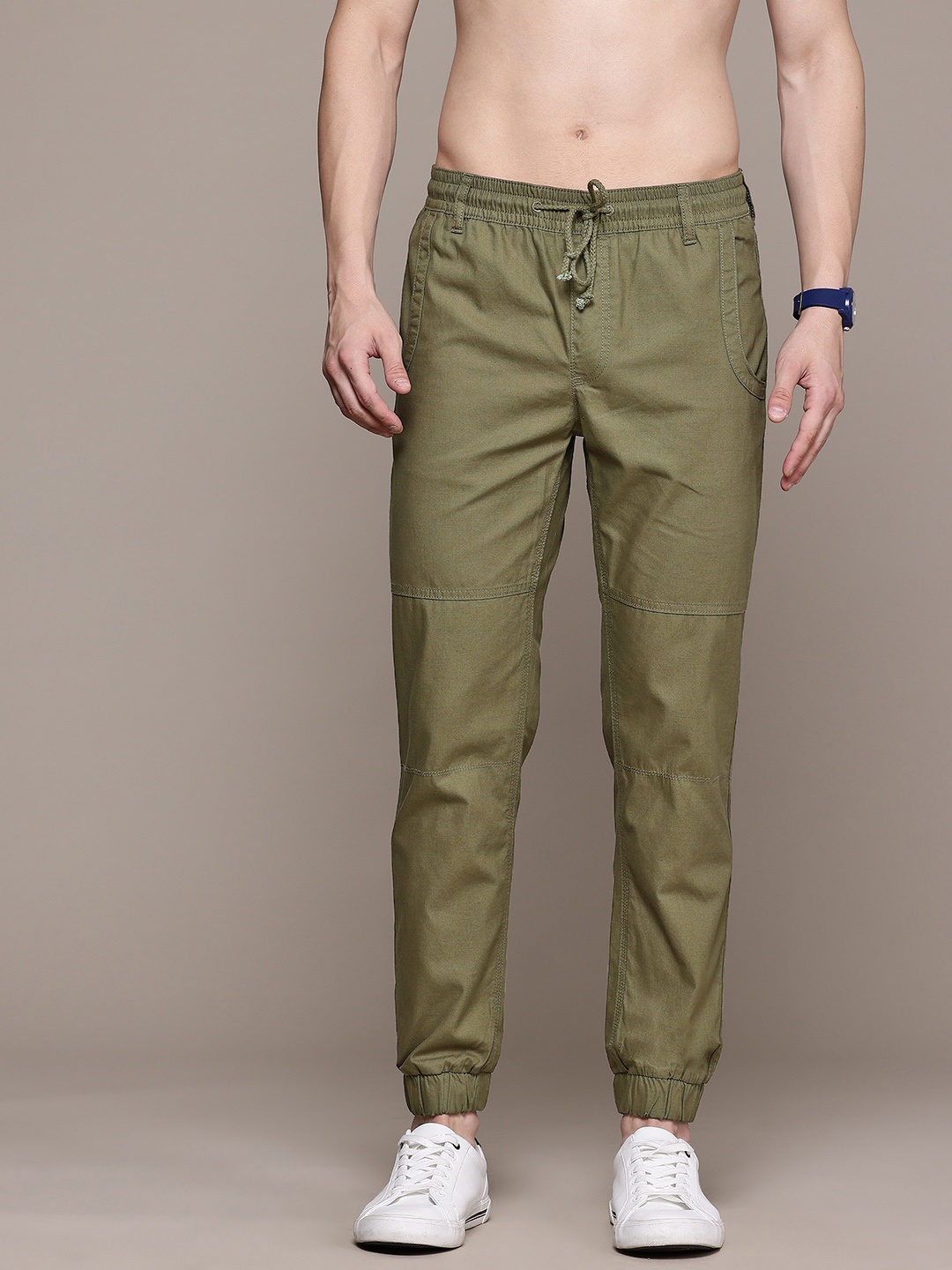 

The Roadster Lifestyle Co. Men Pure Cotton Regular Fit Joggers, Olive