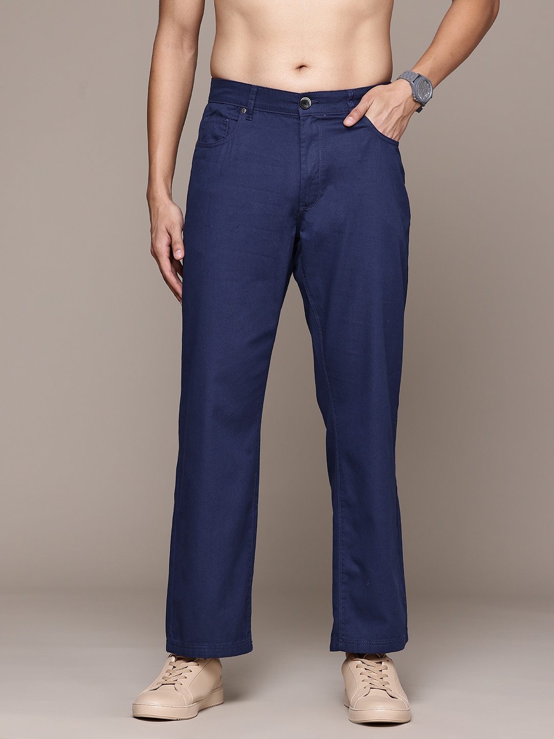 

The Roadster Lifestyle Co. Men Pure Cotton Trousers, Blue