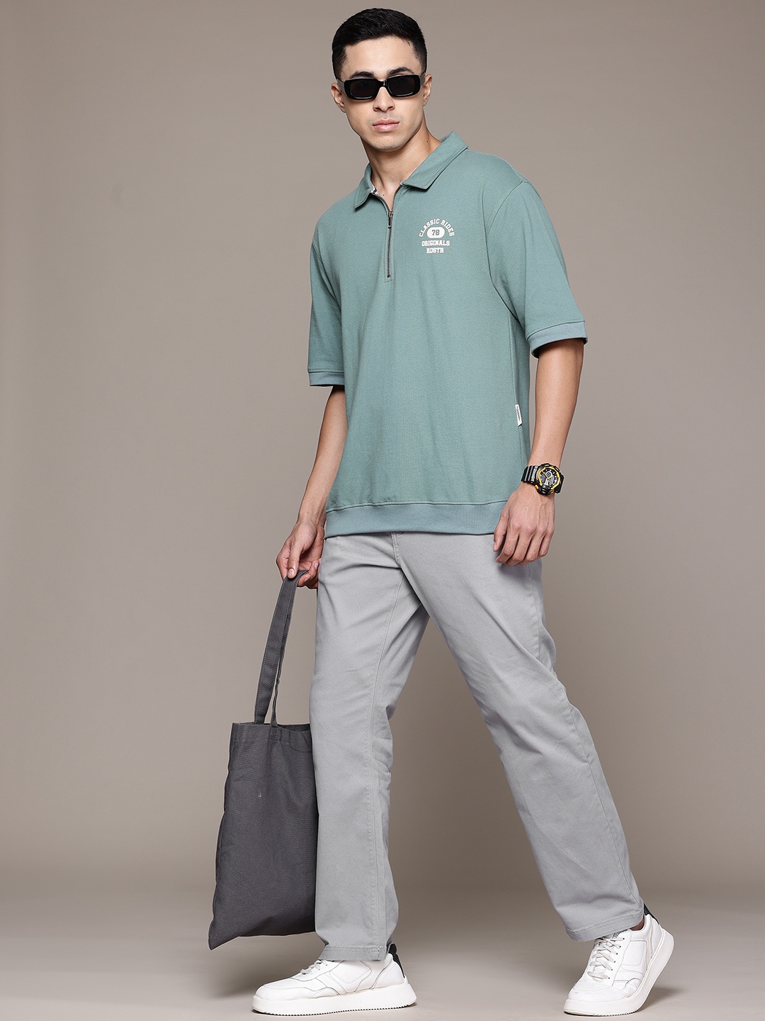 

The Roadster Lifestyle Co. Men Regular Fit Trouser, Grey