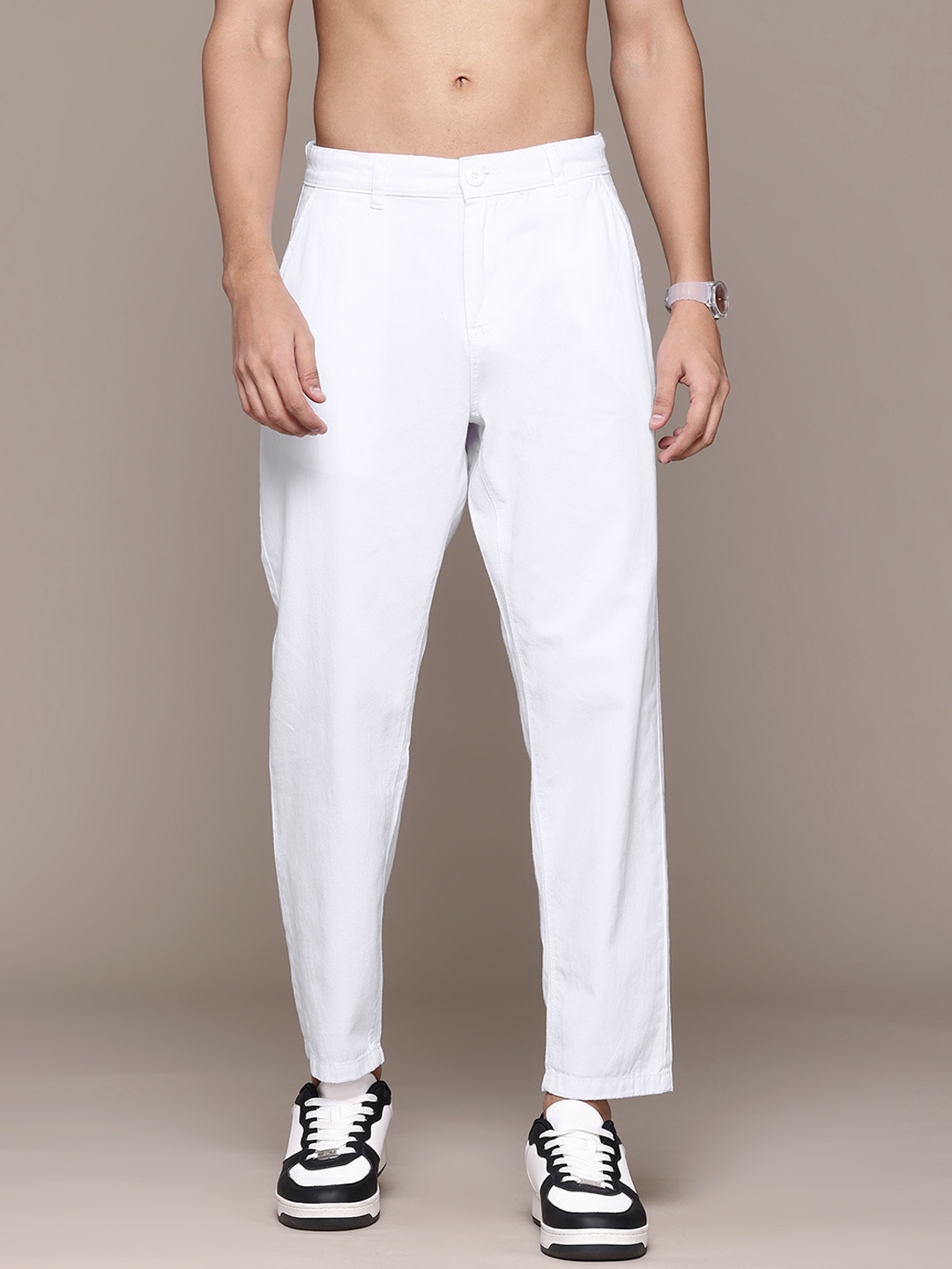

The Roadster Lifestyle Co. Men Pure Cotton Trousers, White