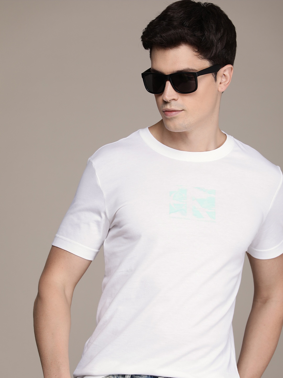 

Calvin Klein Jeans Brand Logo Printed Pure Cotton Slim Fit T-shirt, White