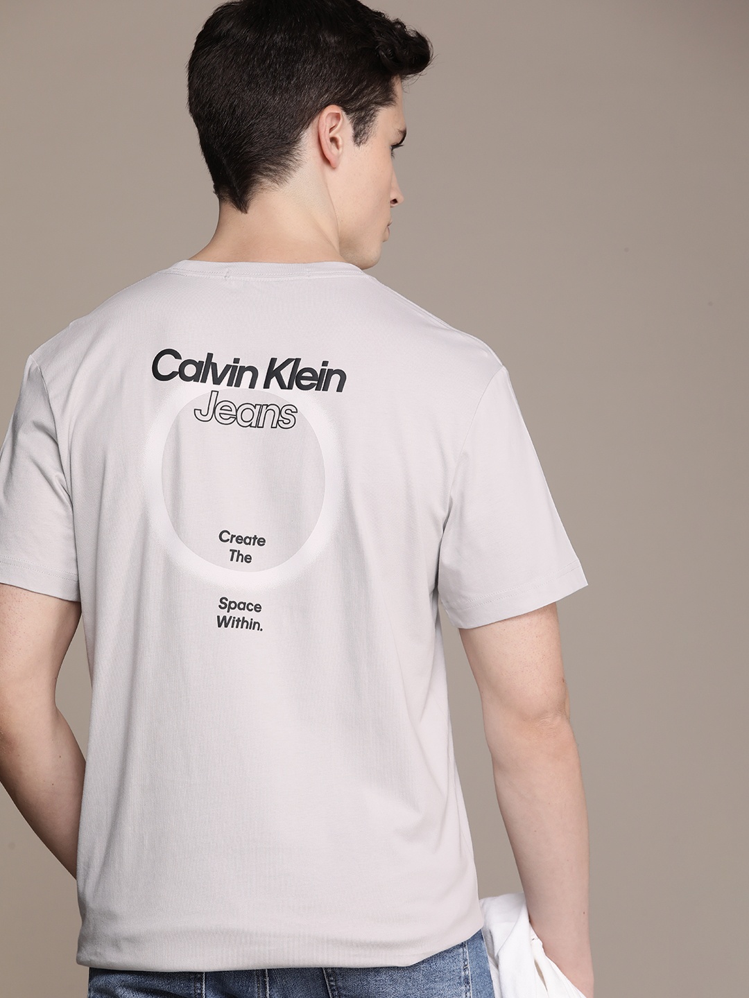 

Calvin Klein Jeans Brand Logo Printed Drop-Shoulder Sleeves Pure Cotton T-shirt, Grey