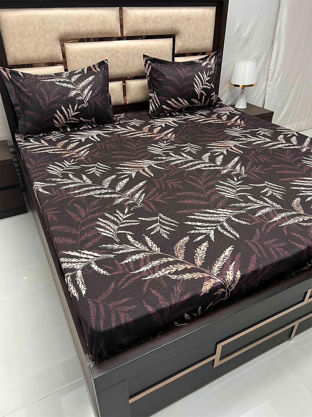 

Pure Decor Castle Purple & Cream Floral Fitted 186 TC King Bedsheet with 2 Pillow Covers