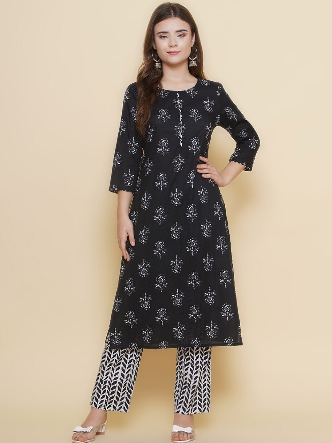 

NAMA'S Paisley Printed Pure Cotton Straight Kurta with Palazzos, Black