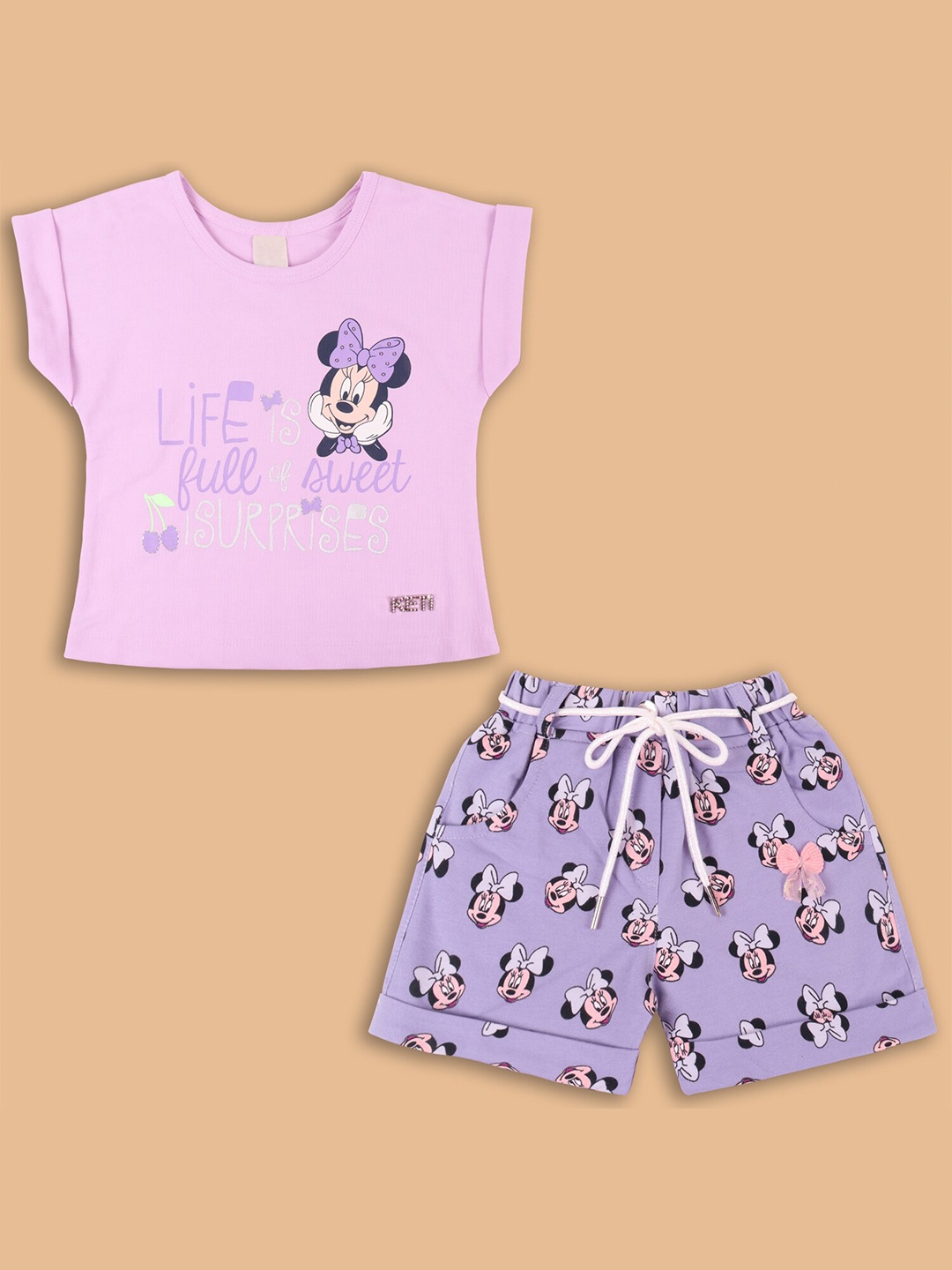 

Wish Karo Girls Minnie Mouse Printed Cotton T-shirt With Shorts, Purple
