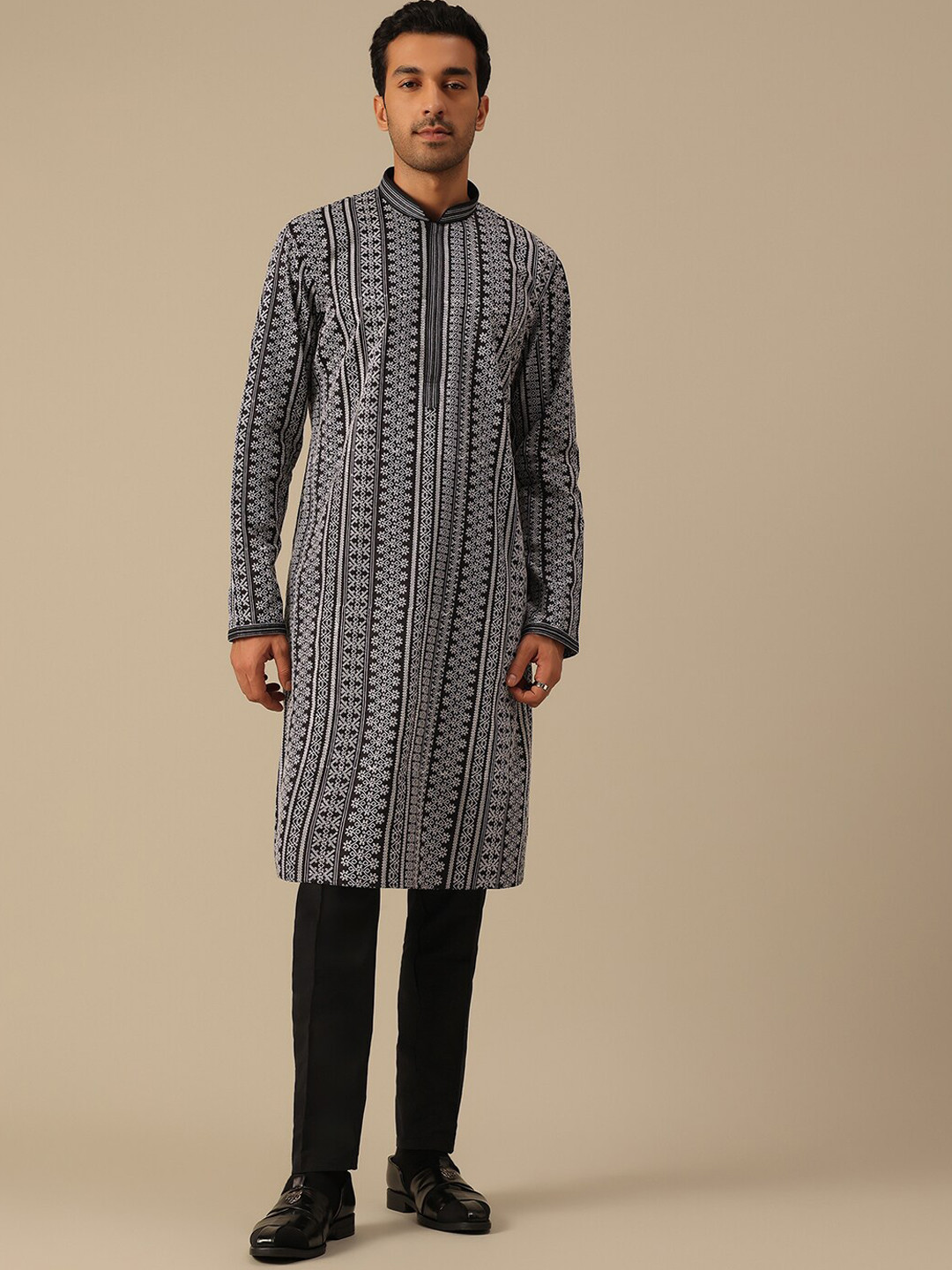 

KALKI Fashion Printed Kurta With Trousers, Black