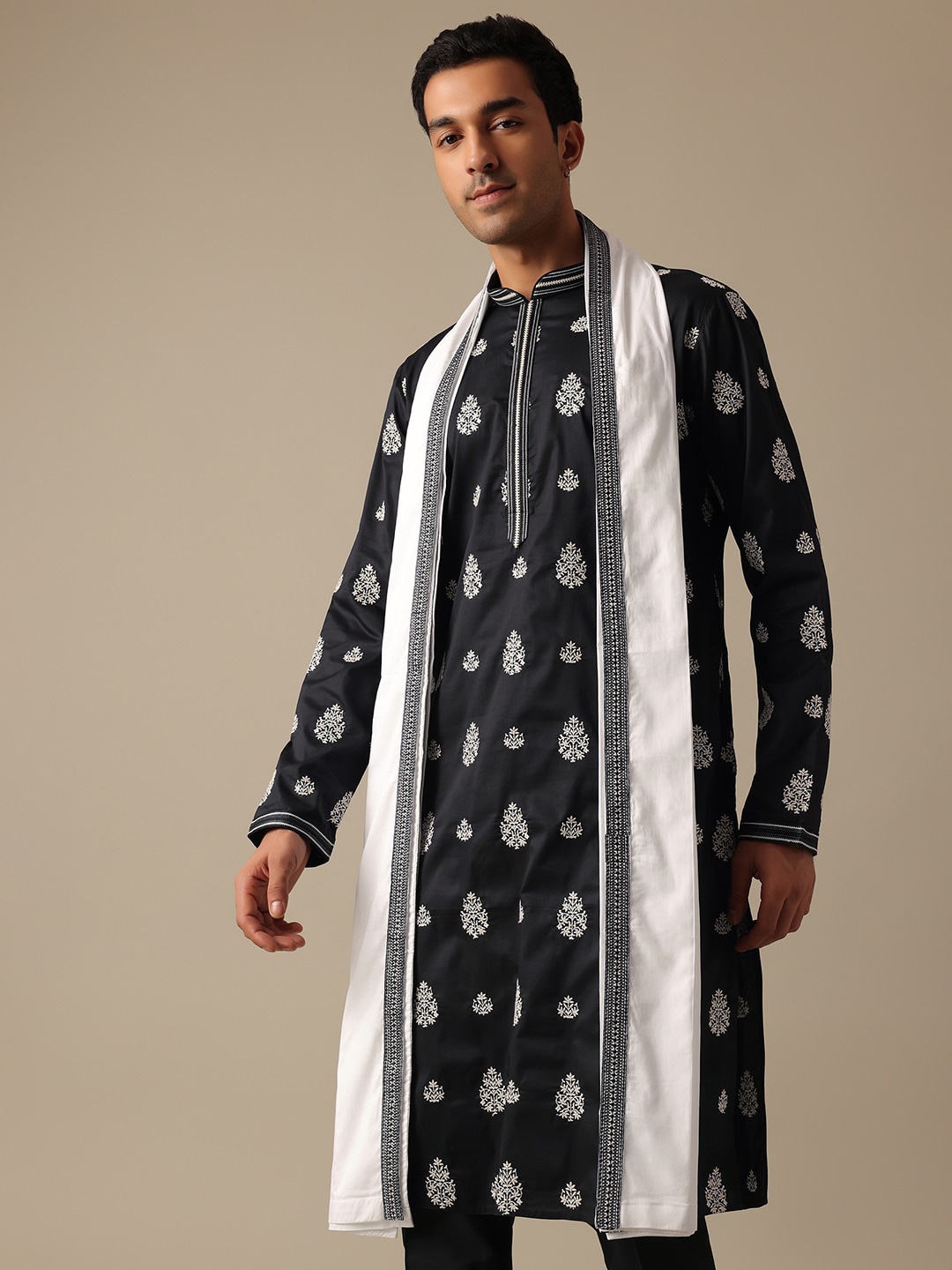 

KALKI Fashion Floral Embroidered Kurta With Pyjamas & Dupatta, Black