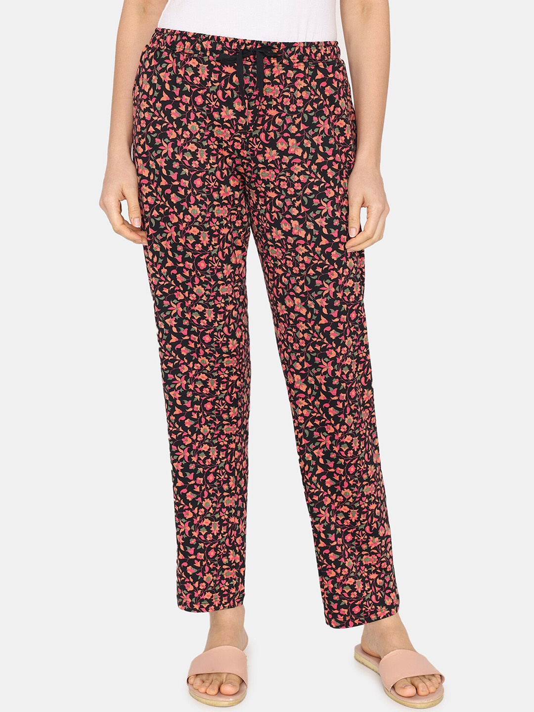 

Zivame Women Floral Printed Mid-Rise Lounge Pant, Black