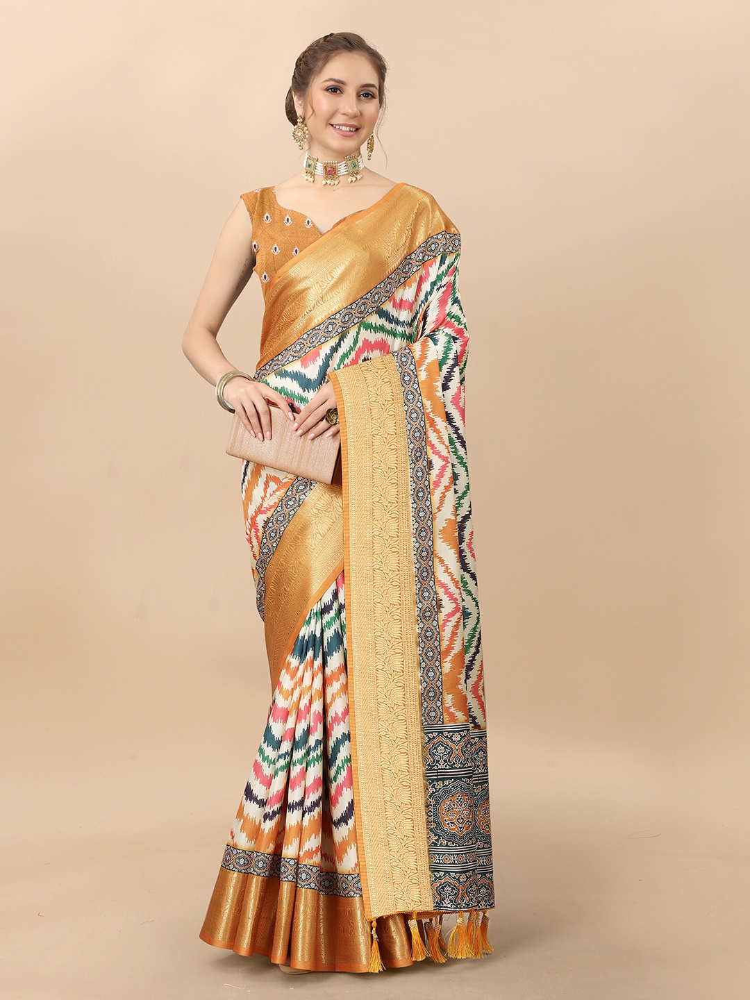 

ZIBLON Geometric Woven Design Zari Kanjeevaram Saree, Yellow