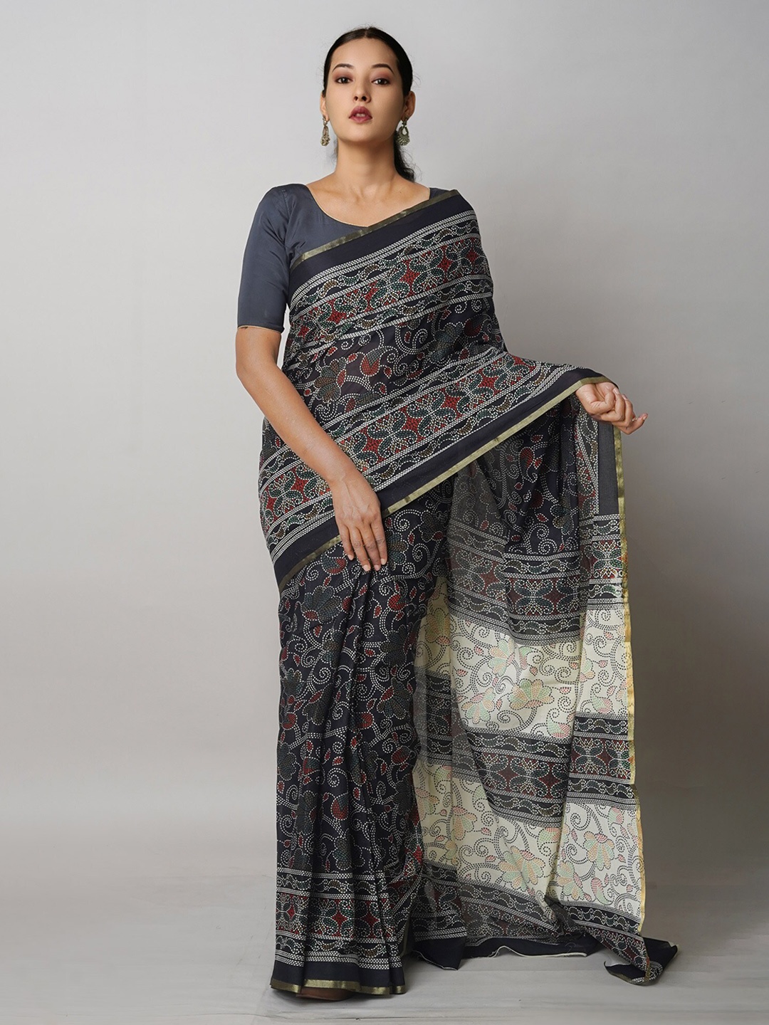 

Unnati Silks Paisley Printed Zari Pure Cotton Handloom Block Print Saree, Black
