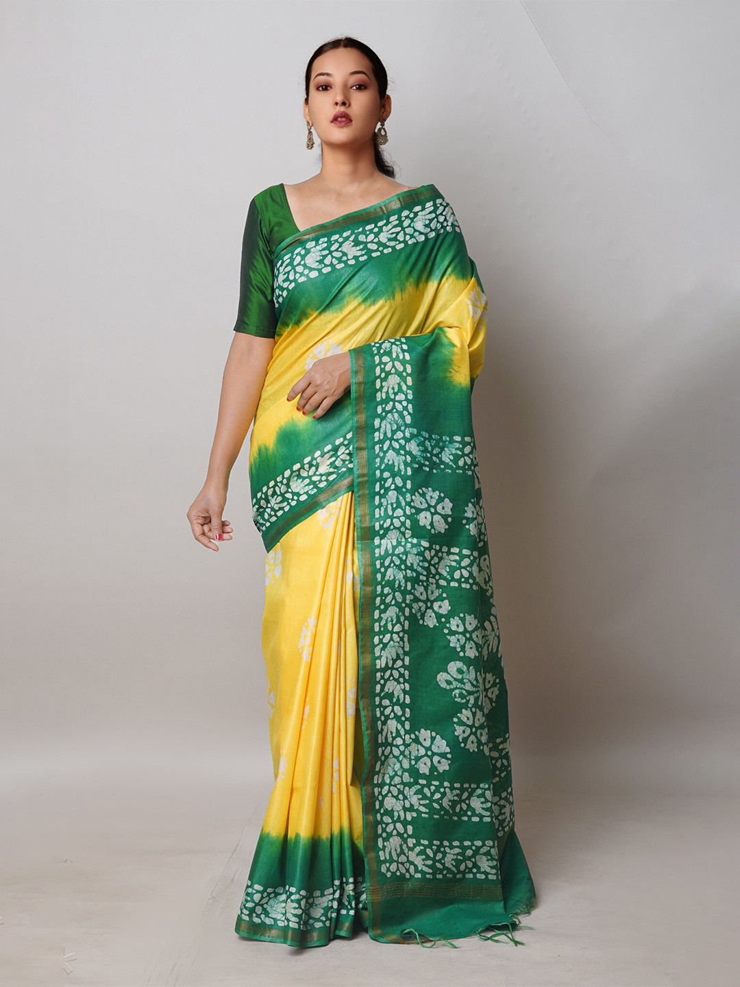 

Unnati Silks Batik Printed Silk Cotton Handloom Chanderi Saree, Yellow