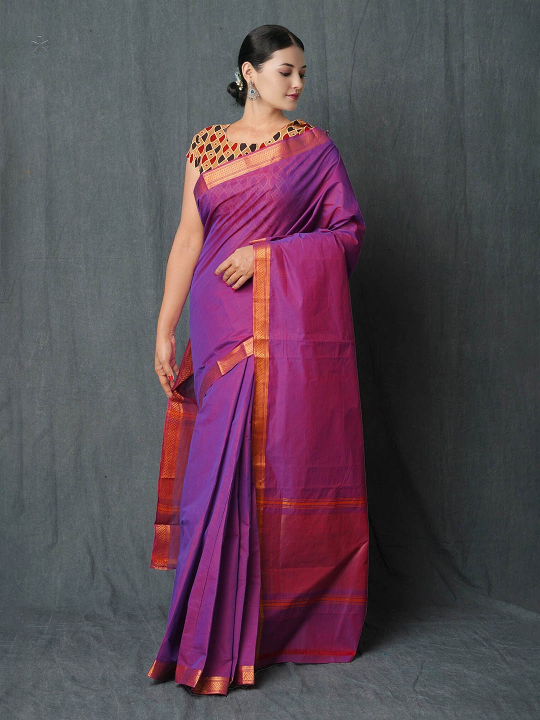 

Unnati Silks Solid Pure Cotton Mangalagiri Saree, Violet