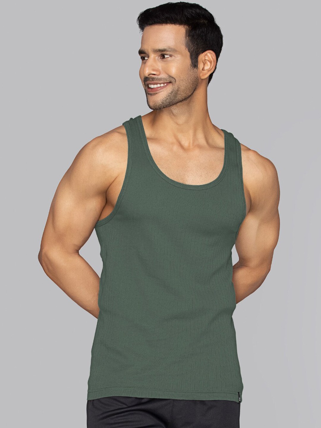 

XYXX Men Solid Nova Super Combed Cotton Olive Round Neck Innerwear Vest
