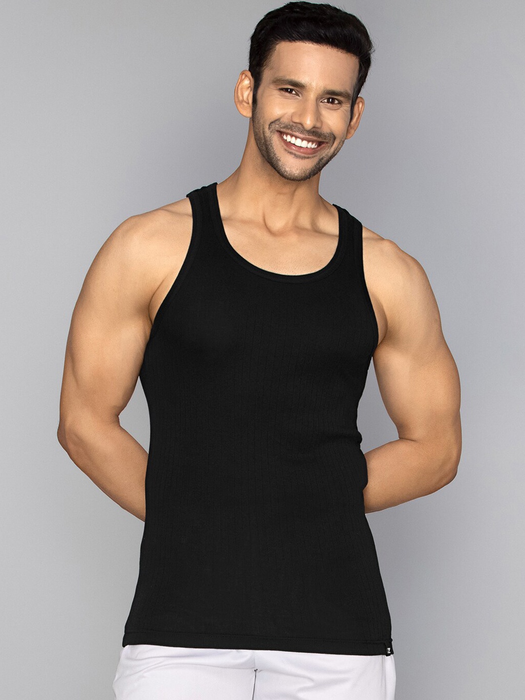 

XYXX Men Solid Nova Super Combed Cotton Black Round Neck Innerwear Vest