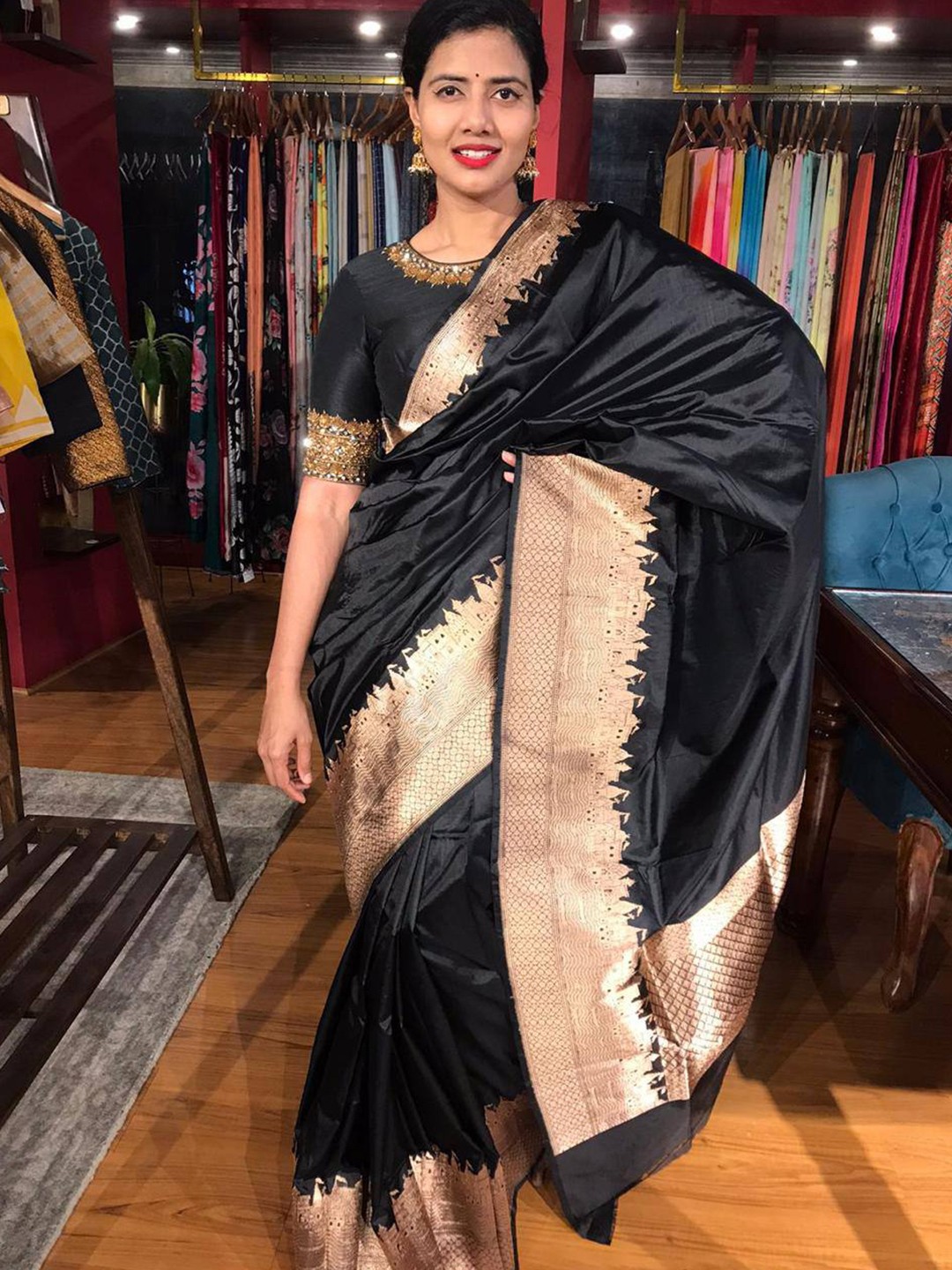 

ALMAARI FASHION Woven Design Pure Silk Kanjeevaram Saree, Black