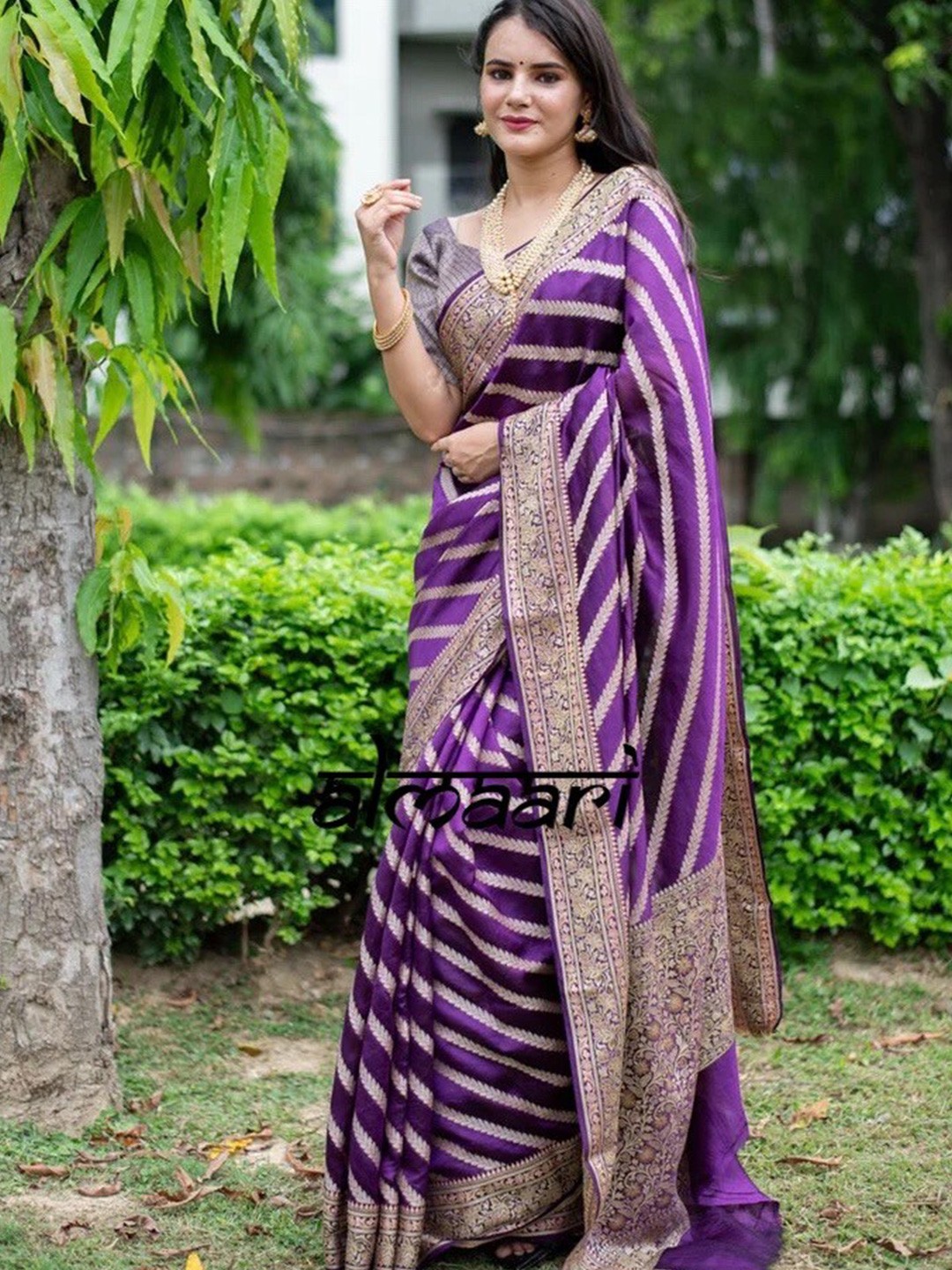 

ALMAARI FASHION Woven Design Pure Silk Kanjeevaram Saree, Purple