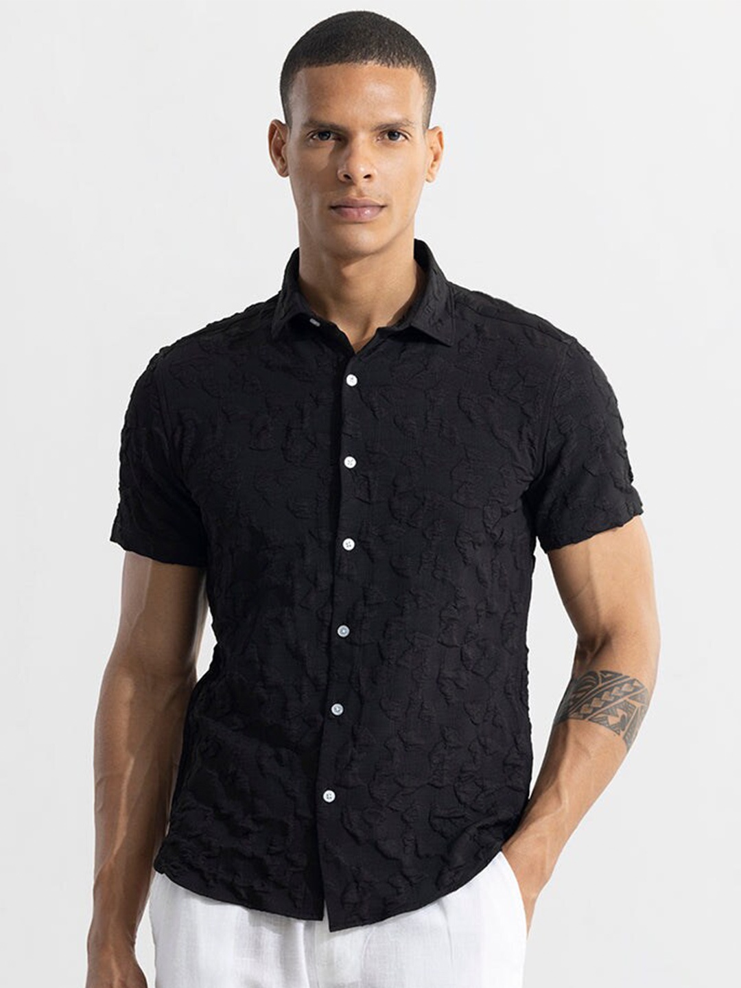 

Snitch Classic Slim Fit Textured Self Design Casual Shirt, Black