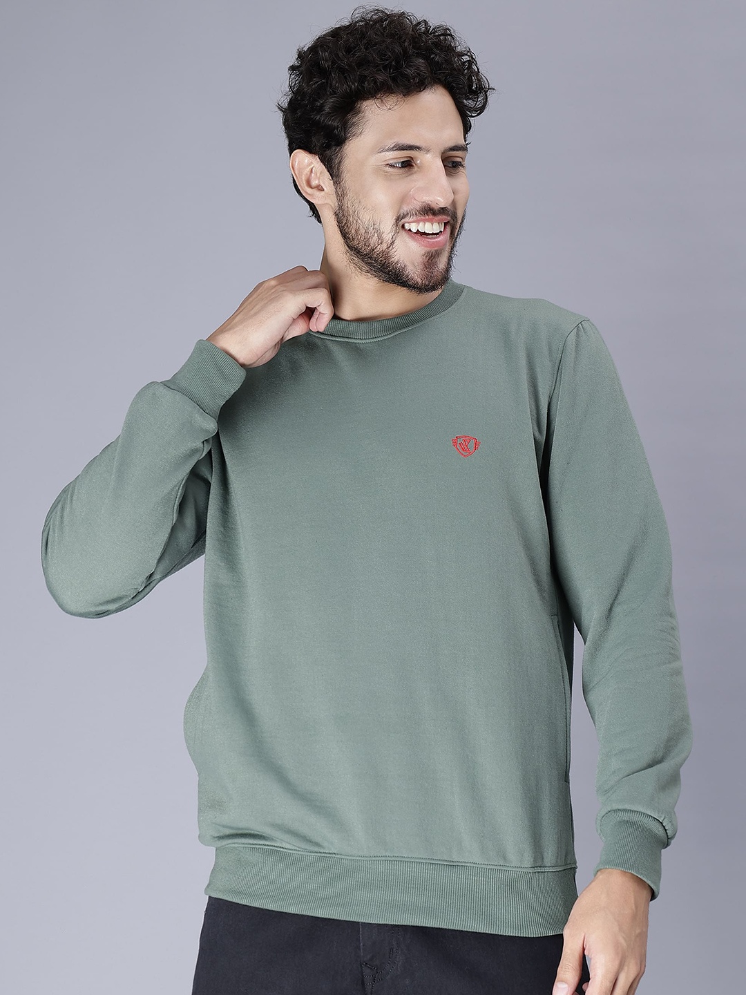 

WE PERFECT Round Neck Fleece Pullover, Green