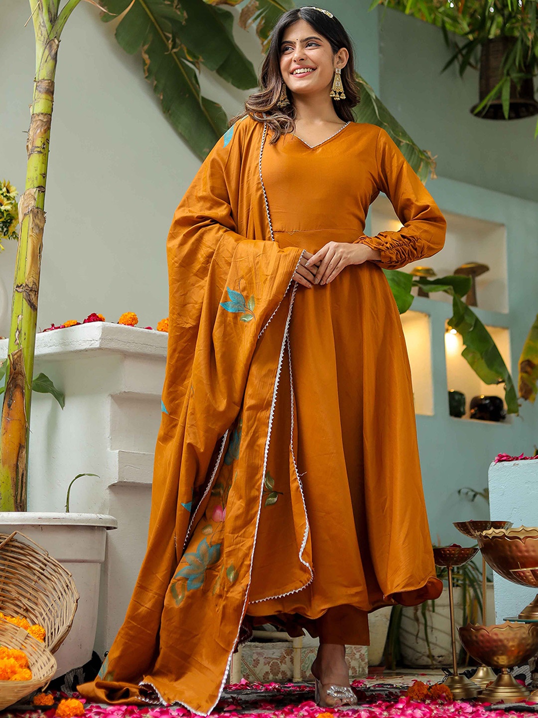 

KIDPORIUM V-Neck Regular Satin Kurta With Trousers & Dupatta, Mustard