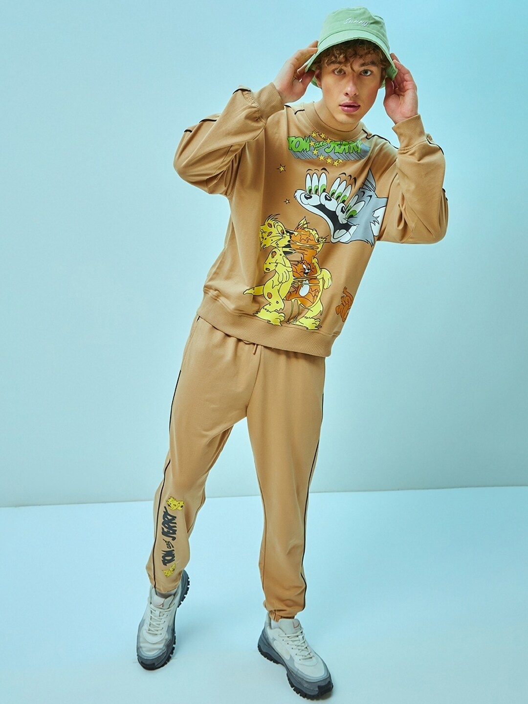 

Bewakoof Official Tom Jerry Merchandise Graphic Printed Oversized Co-Ords, Brown