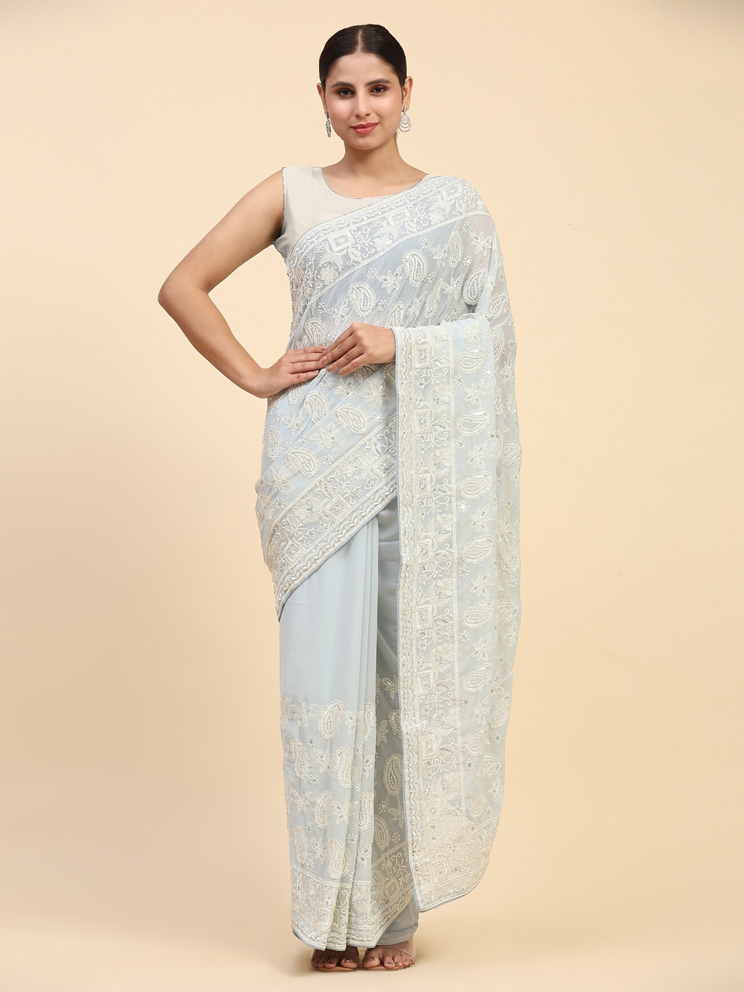 

Vastrasky Global Ethnic Motifs Paisley Embroidered Saree, Grey