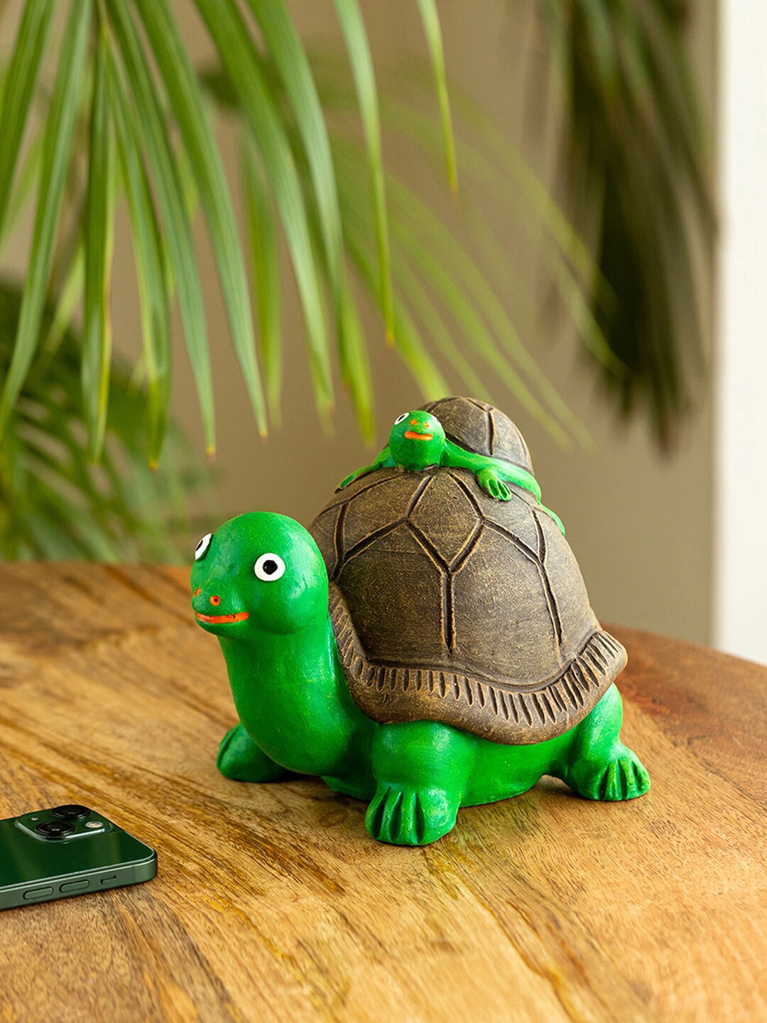 

ExclusiveLane Green & Brown Mother Baby Turtle Garden Accessories