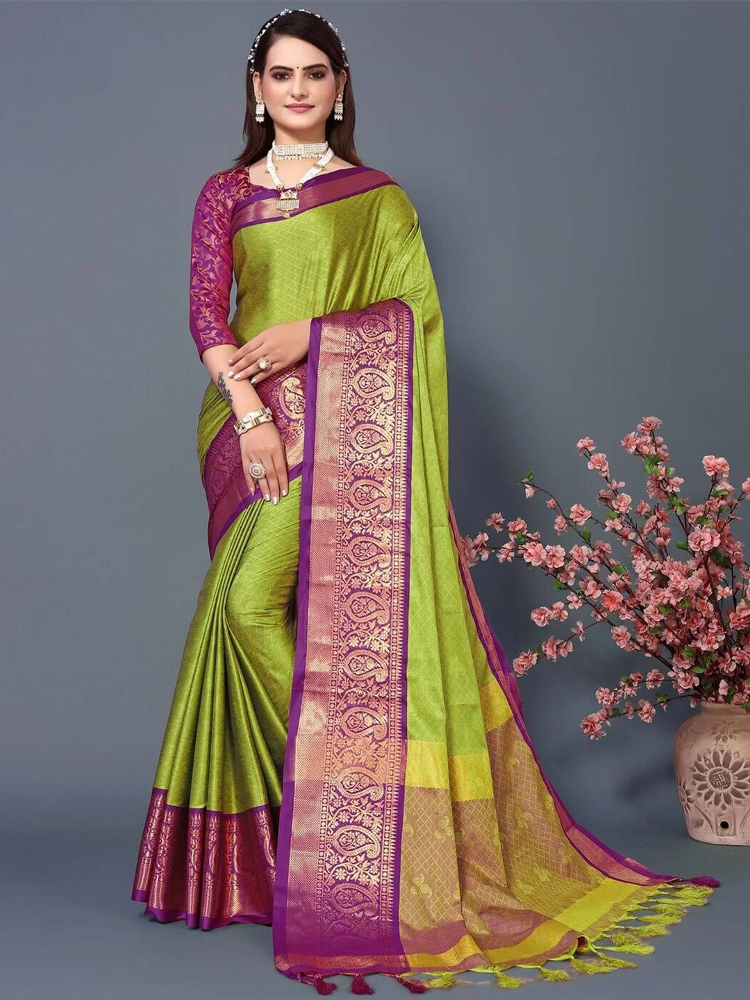 

DWINI Ethnic Motif Woven Design Zari Silk Cotton Dharmavaram Saree, Olive