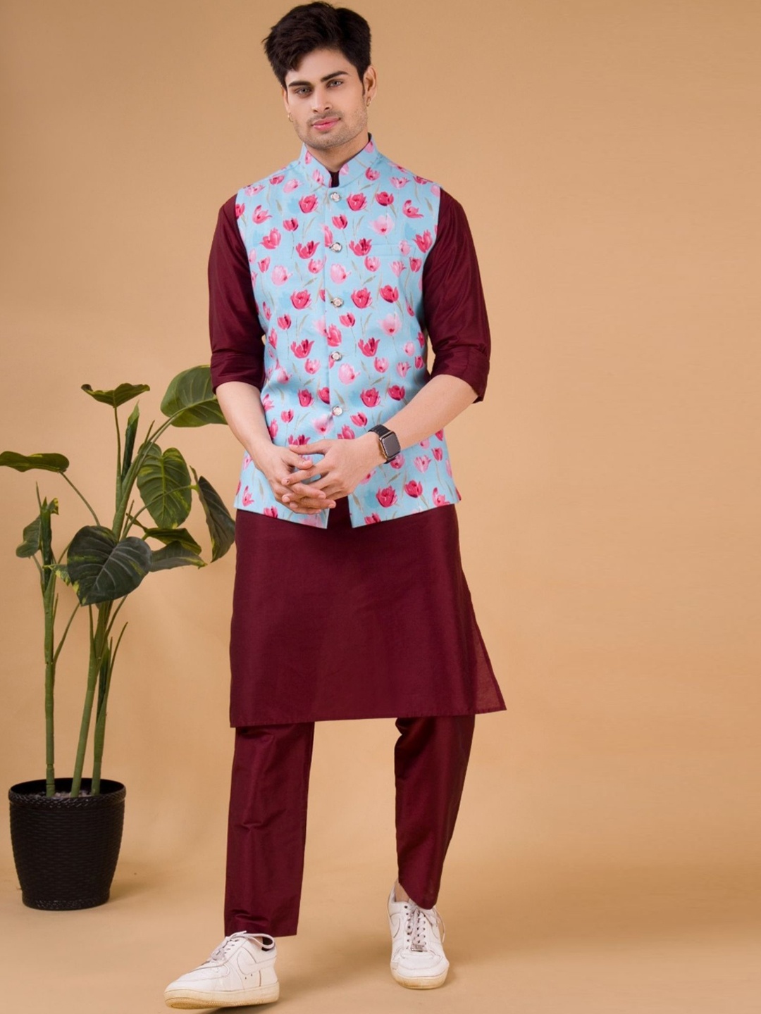 

SHIWAM ETHNIX Mandarin Collar Kurta with Pyjamas & Nehru Jacket, Red
