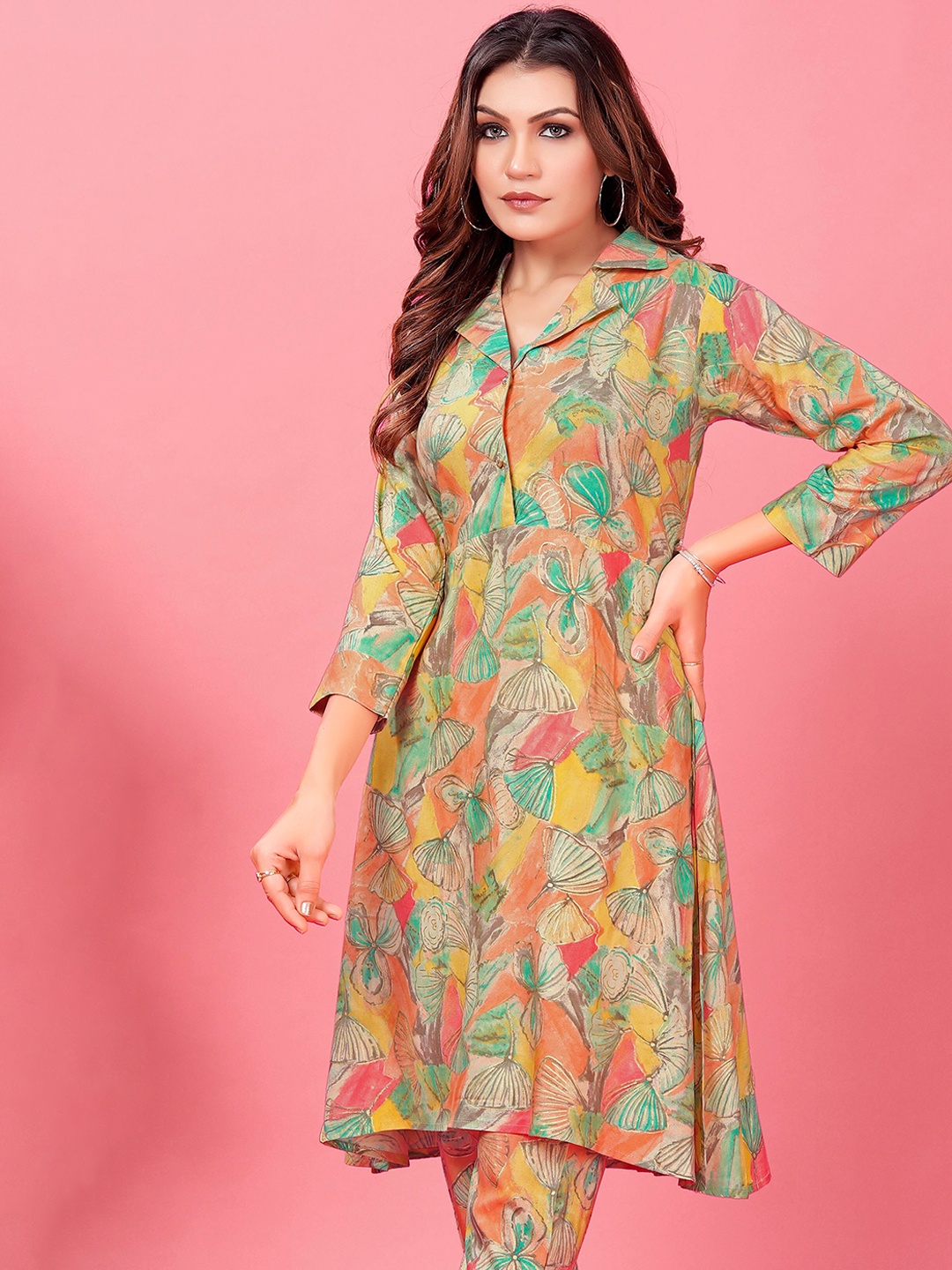 

KALINI Floral Printed Shirt Collar Kurta With Trouser, Green