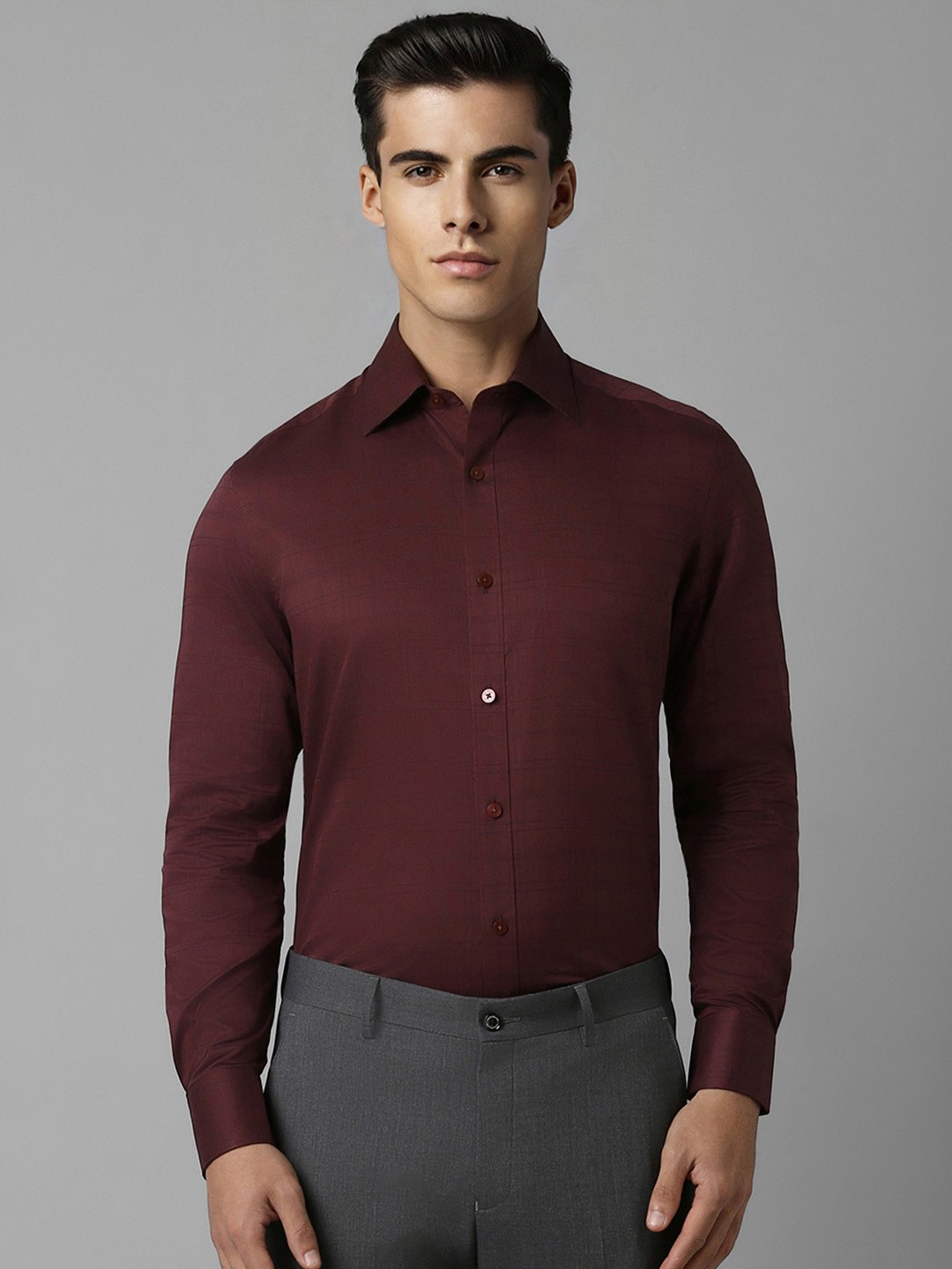 

Louis Philippe Regular Fit Long Sleeves Spread Collar Cotton Checked Formal Shirt, Maroon