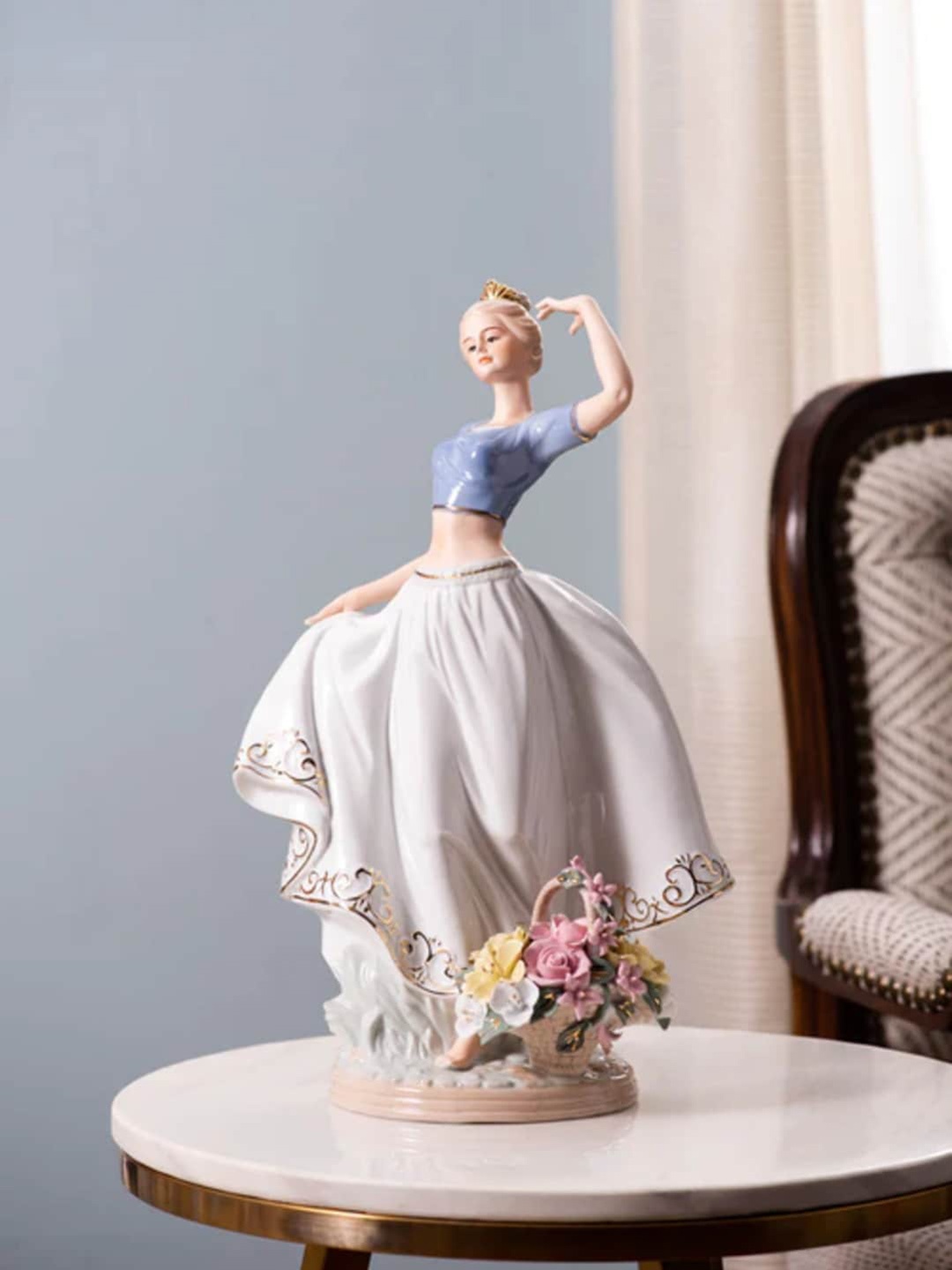 

THEDECORKART Girl Figurine Showpiece, Grey