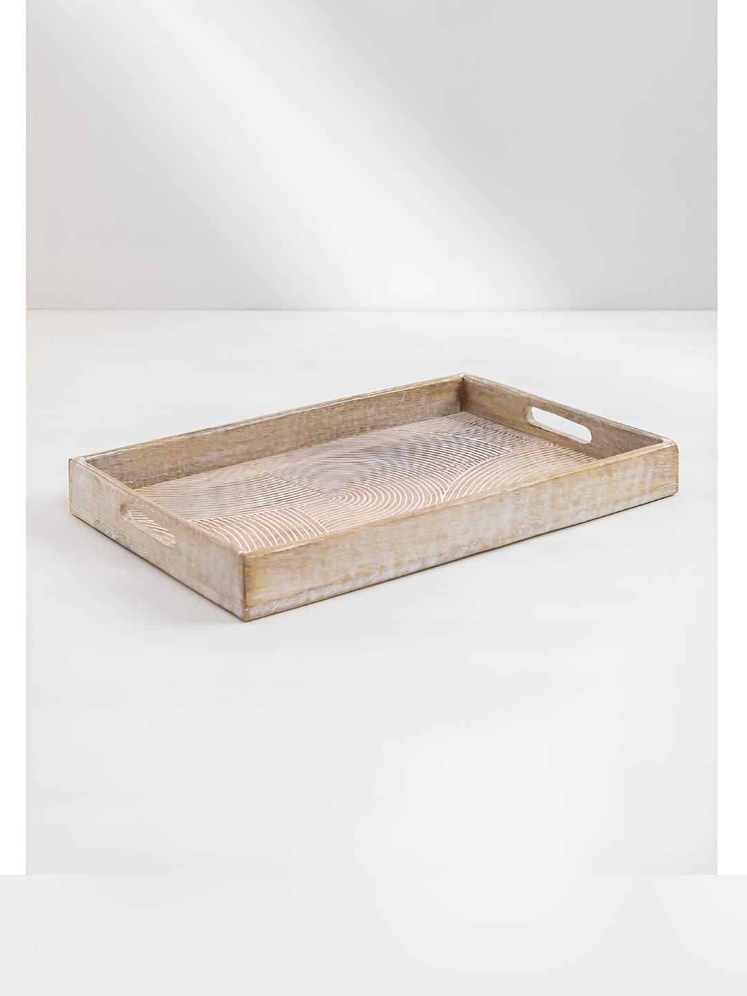 

Duadecor White & Beige Textured Wooden Curved Large Decorative Serving Tray
