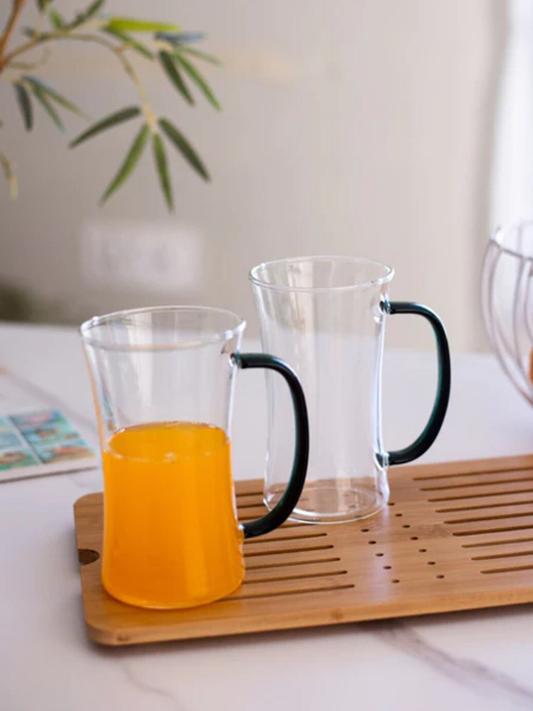 THEDECORKART Transparent& Black 2-Pcs Glass Cups & Mugs 300Ml