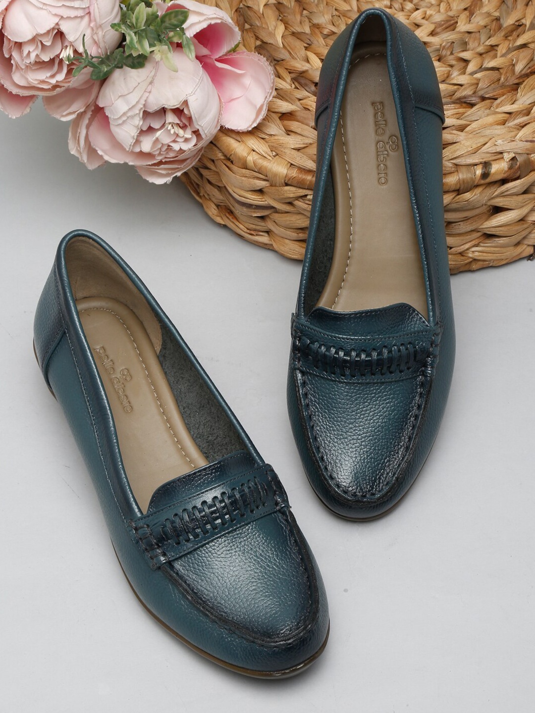 

pelle albero Textured Leather Work Wedge Pumps, Navy blue
