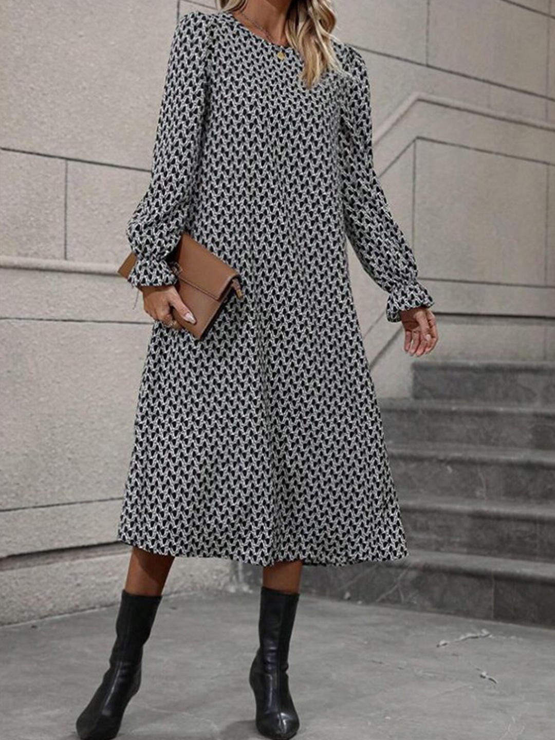 

StyleCast Black Geometric Printed Puff Sleeve A-Line Dress