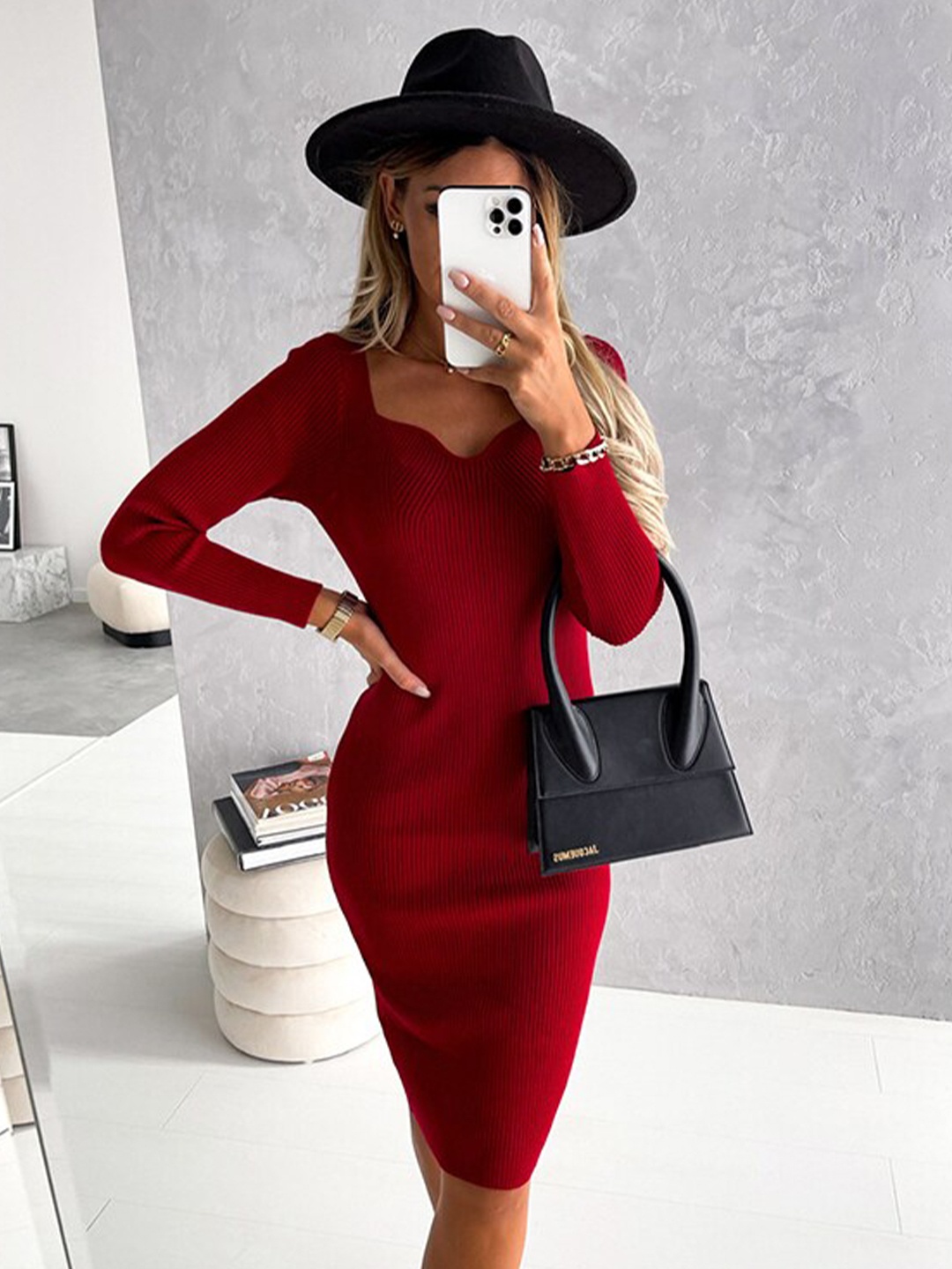 

StyleCast Red Sweetheart Neck Bodycon Dress