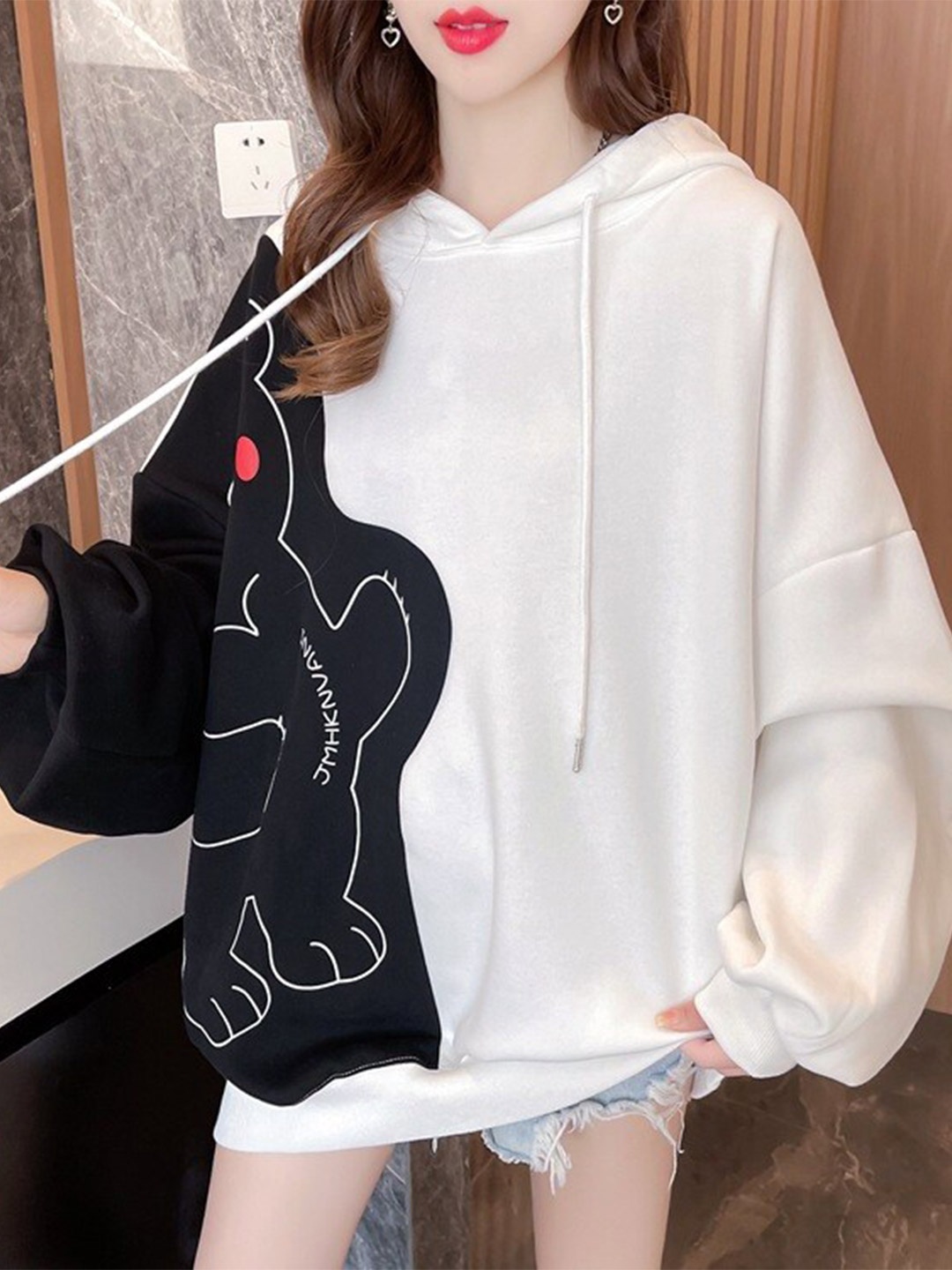 

StyleCast White Colourblocked Hooded Drop-Shoulder Sleeves Longline Sweatshirt