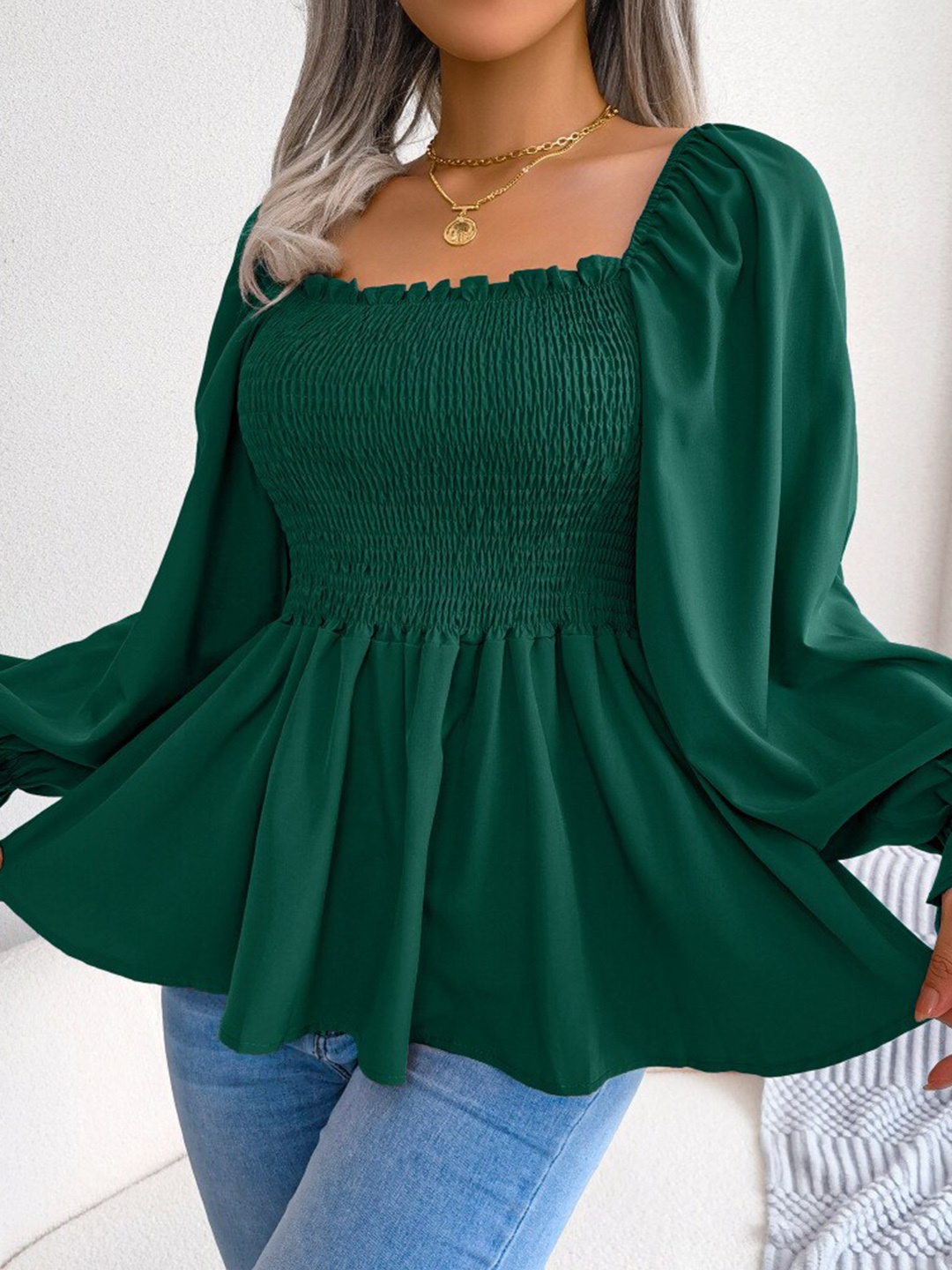 

StyleCast Green Square Neck Puff Sleeve Smocking Top